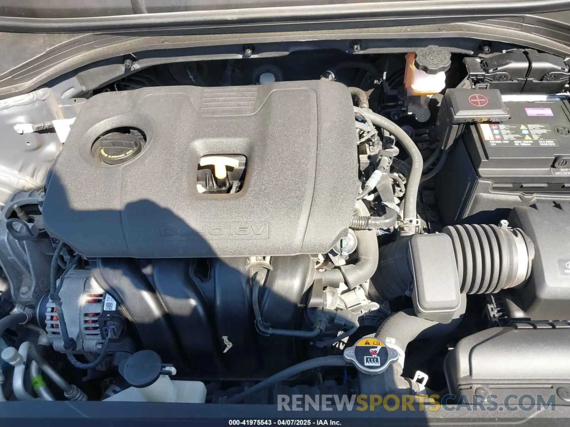 10 Photograph of a damaged car 5NPD74LF3KH494171 HYUNDAI ELANTRA 2019