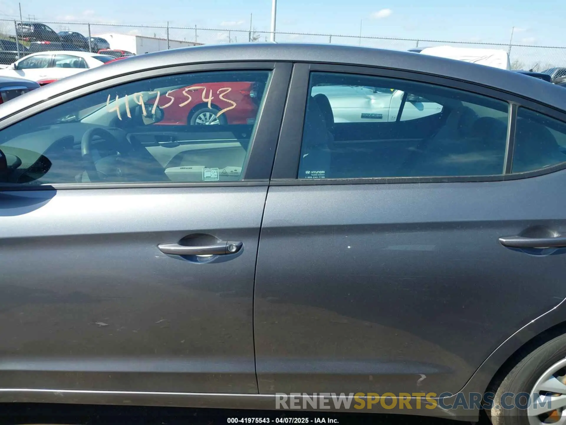 14 Photograph of a damaged car 5NPD74LF3KH494171 HYUNDAI ELANTRA 2019