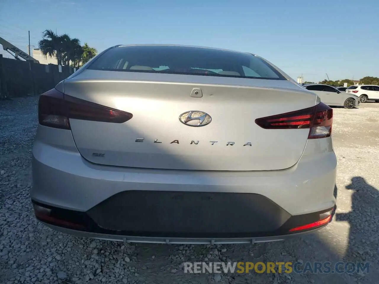 6 Photograph of a damaged car 5NPD74LF3KH494798 HYUNDAI ELANTRA 2019