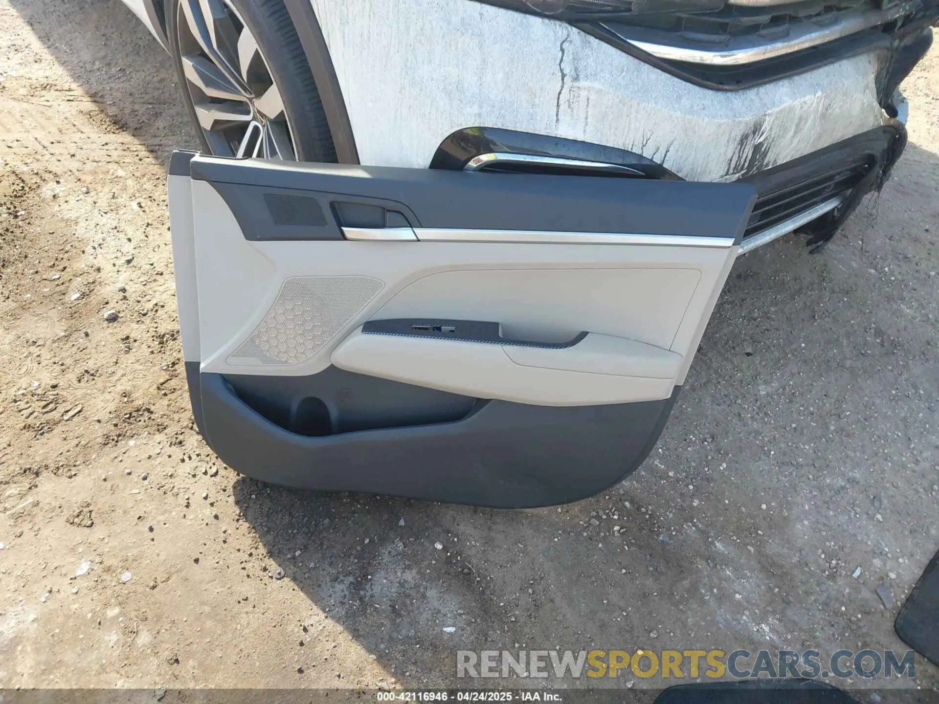 12 Photograph of a damaged car 5NPD74LF3KH497121 HYUNDAI ELANTRA 2019