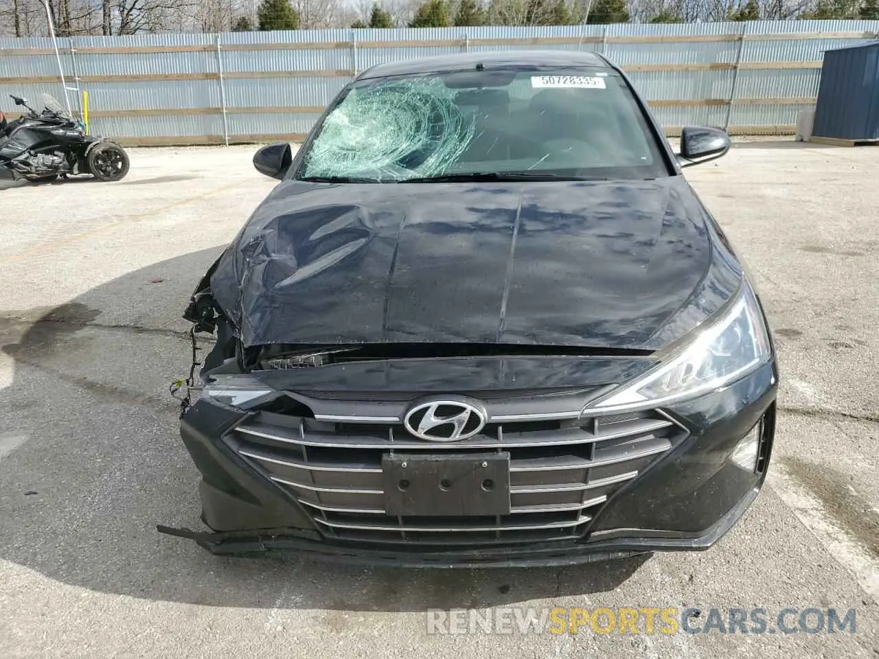 5 Photograph of a damaged car 5NPD74LF4KH419642 HYUNDAI ELANTRA 2019