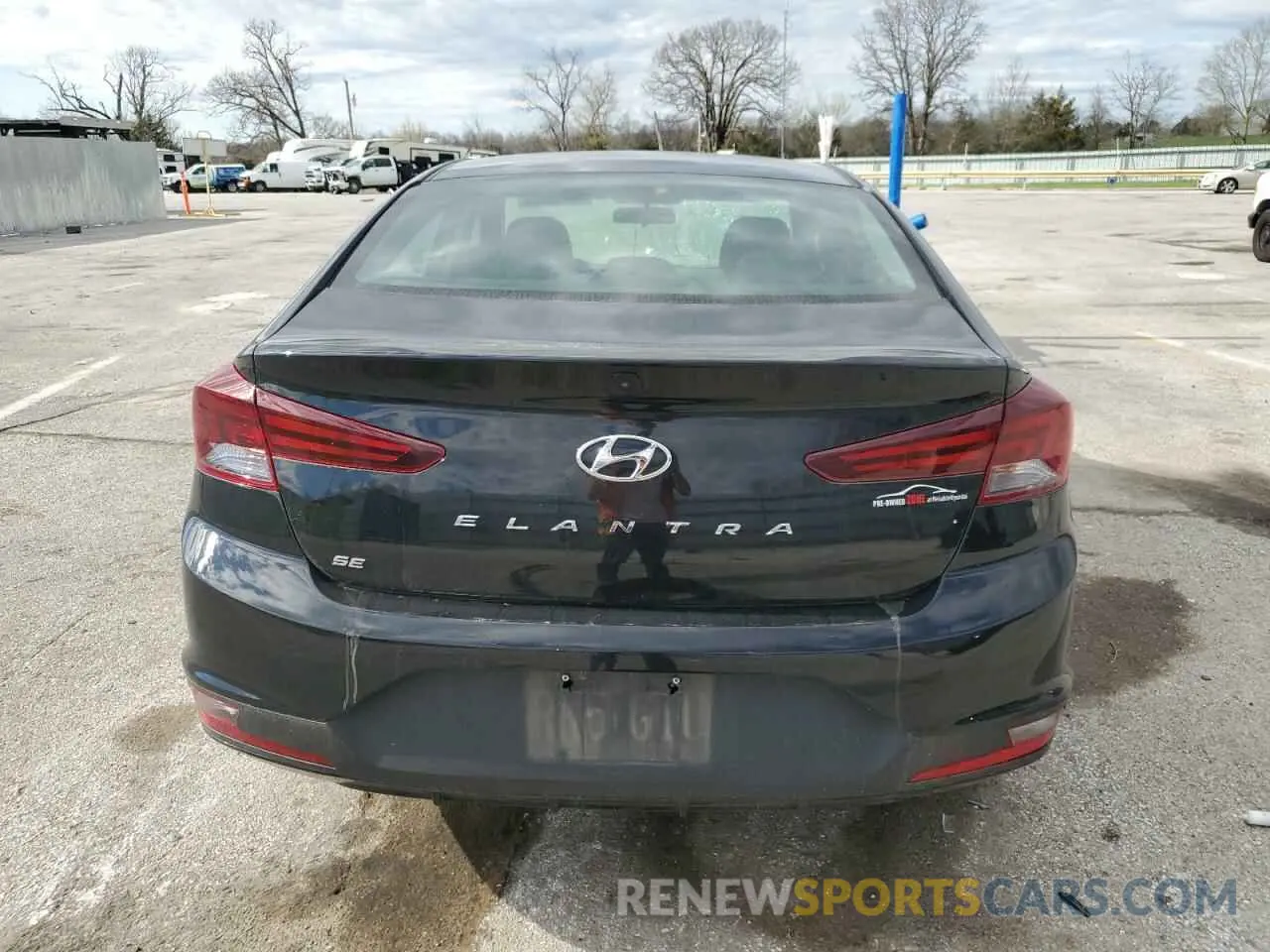 6 Photograph of a damaged car 5NPD74LF4KH419642 HYUNDAI ELANTRA 2019