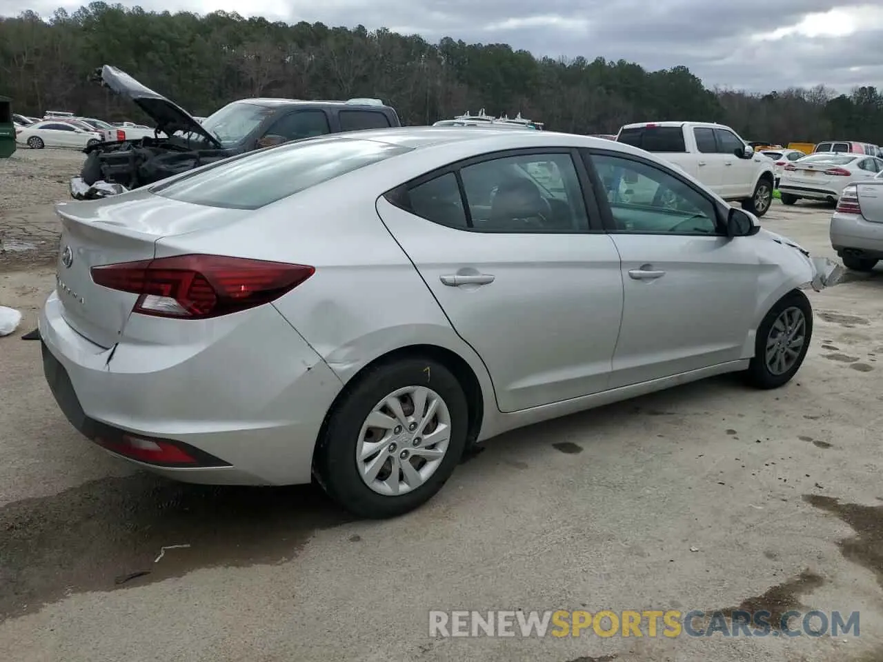 3 Photograph of a damaged car 5NPD74LF4KH422461 HYUNDAI ELANTRA 2019