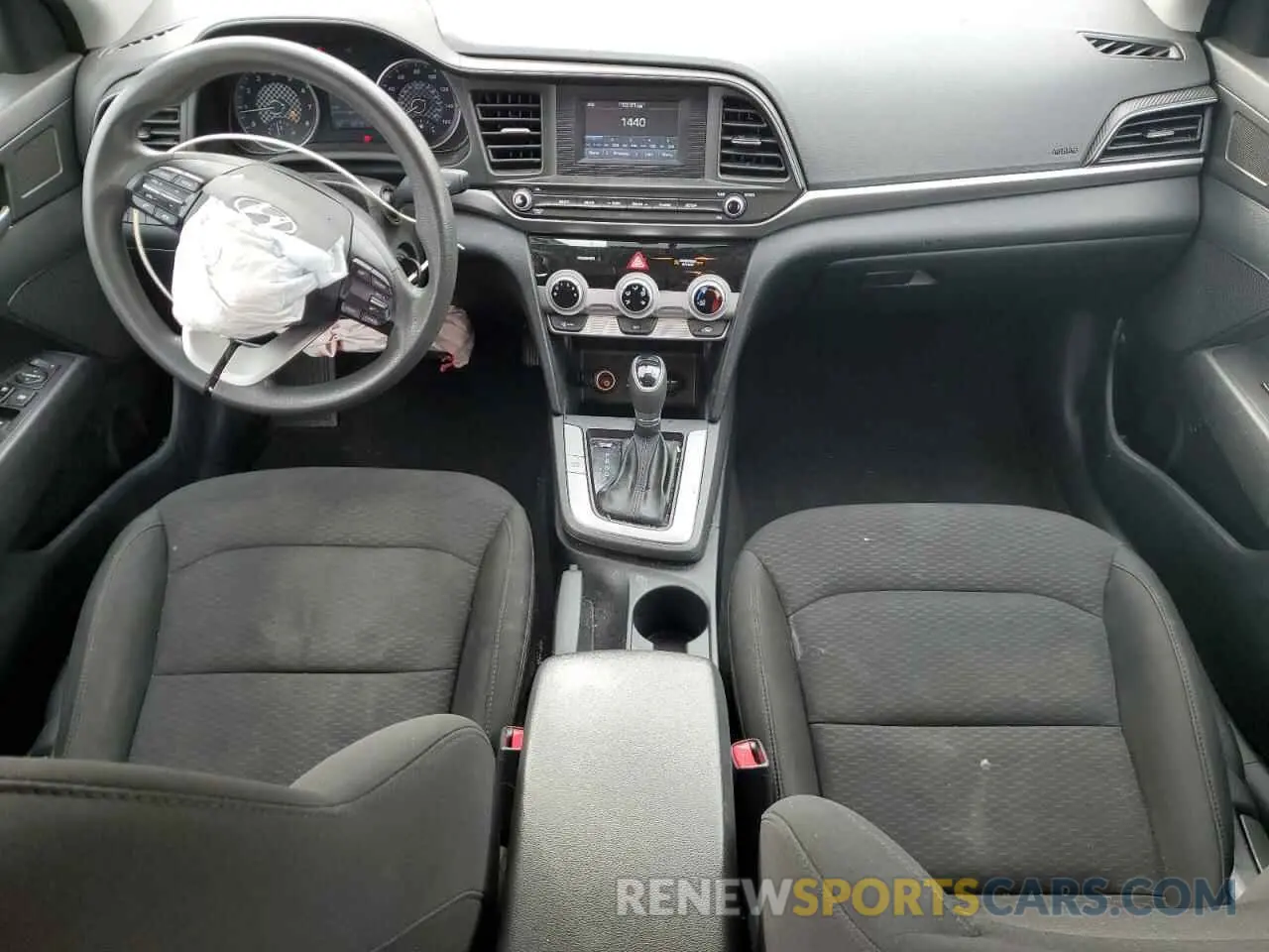 8 Photograph of a damaged car 5NPD74LF4KH422461 HYUNDAI ELANTRA 2019