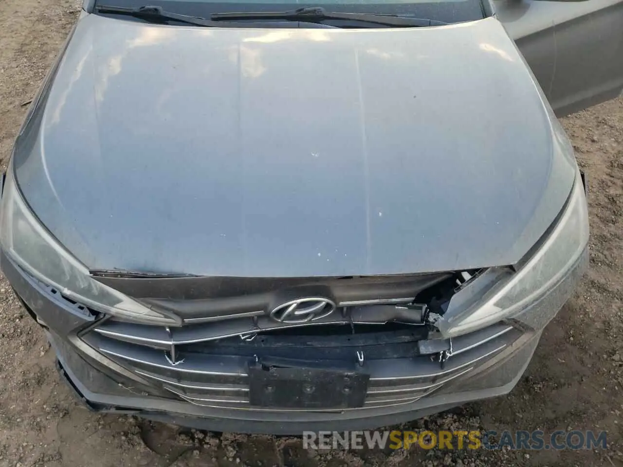 11 Photograph of a damaged car 5NPD74LF4KH432696 HYUNDAI ELANTRA 2019