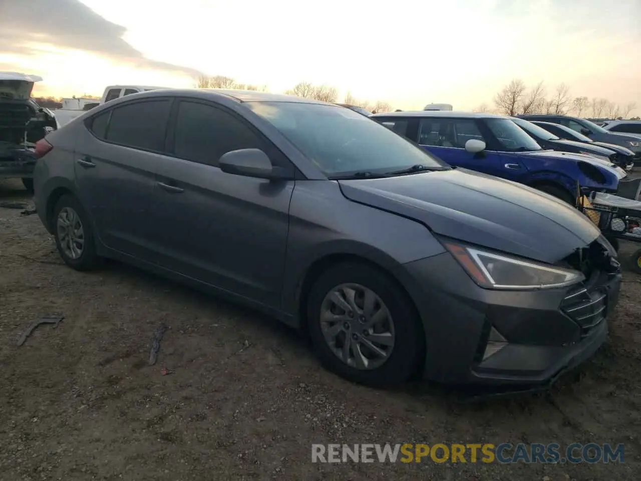 4 Photograph of a damaged car 5NPD74LF4KH432696 HYUNDAI ELANTRA 2019