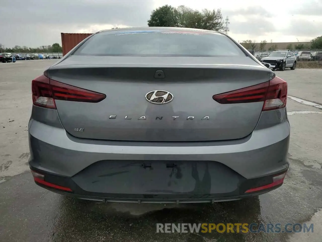 6 Photograph of a damaged car 5NPD74LF4KH433802 HYUNDAI ELANTRA 2019