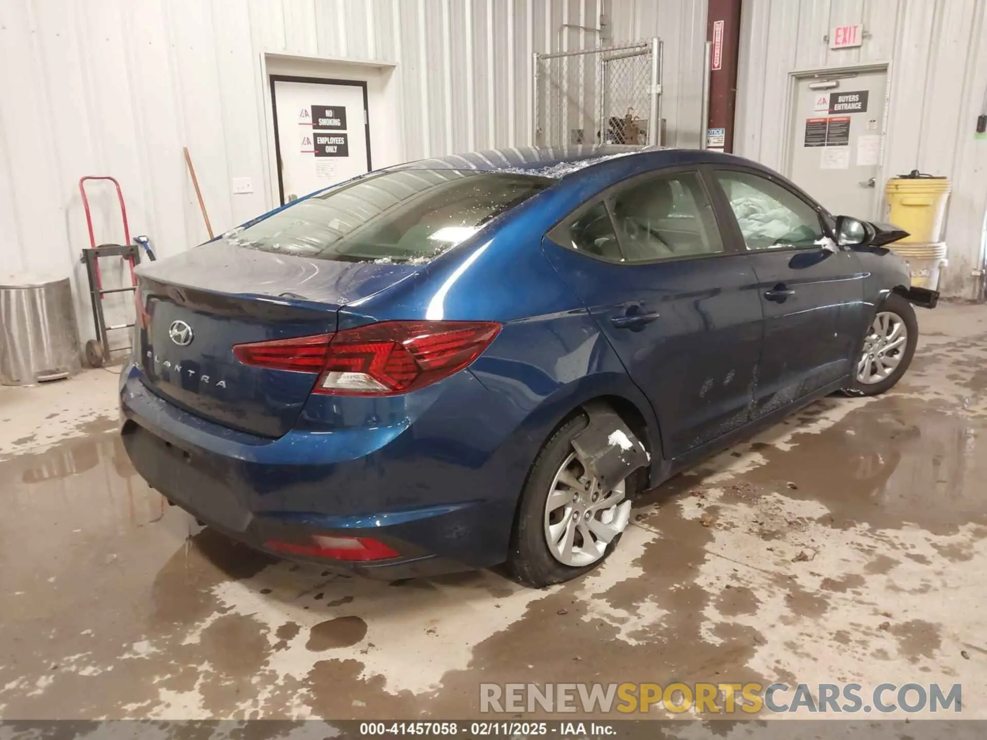 4 Photograph of a damaged car 5NPD74LF4KH448588 HYUNDAI ELANTRA 2019