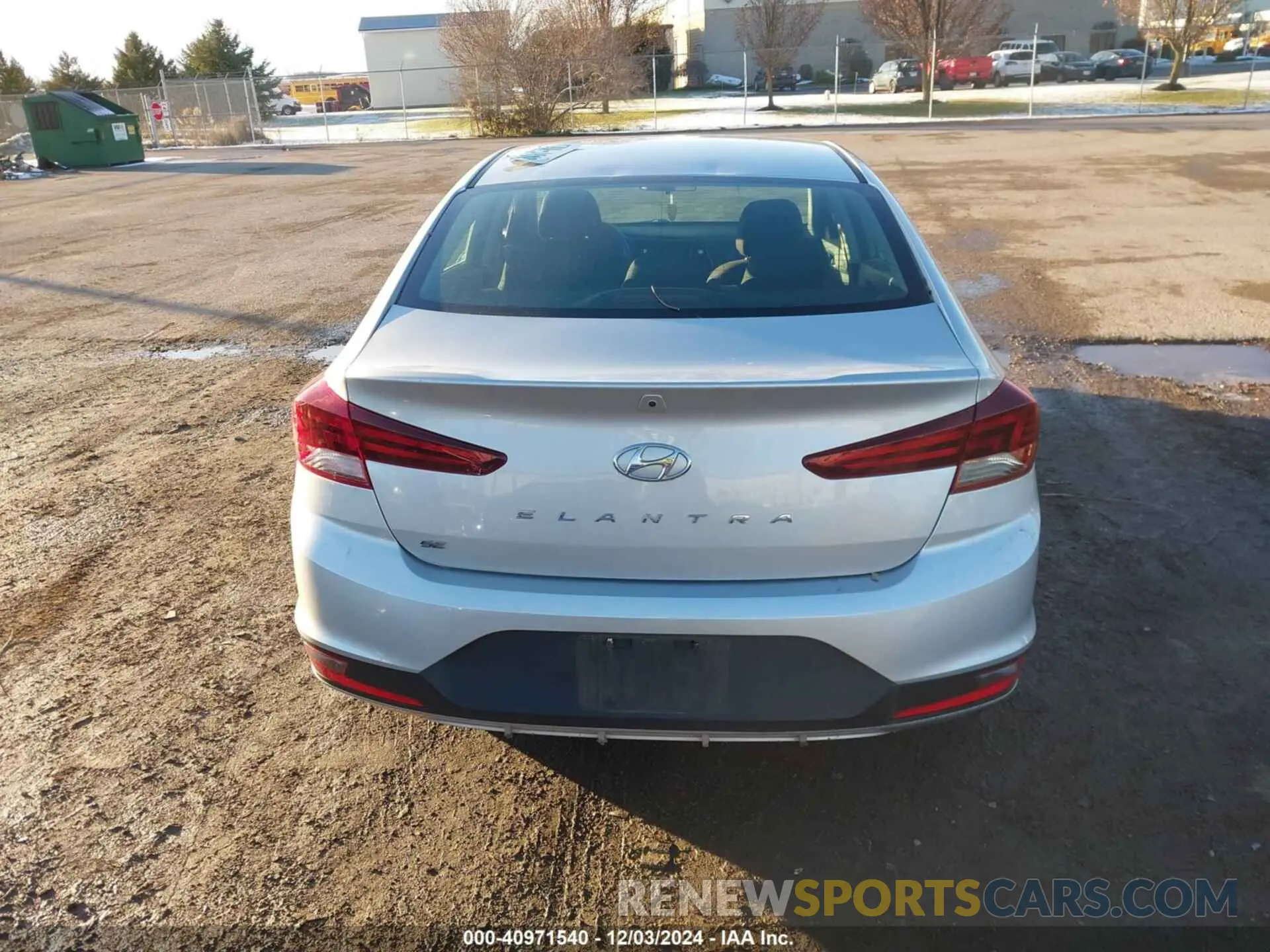 16 Photograph of a damaged car 5NPD74LF4KH464693 HYUNDAI ELANTRA 2019