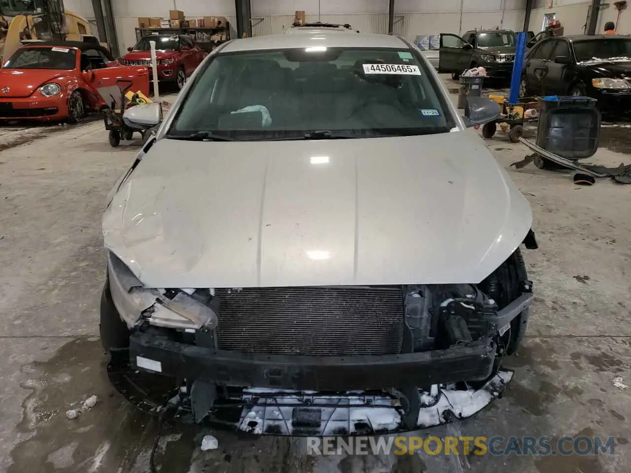 5 Photograph of a damaged car 5NPD74LF4KH468078 HYUNDAI ELANTRA 2019