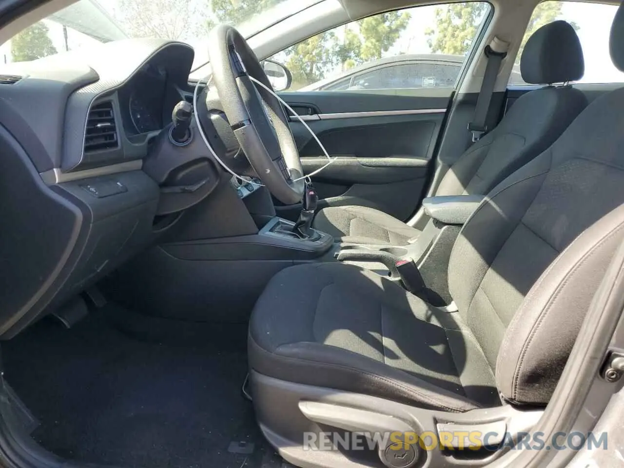7 Photograph of a damaged car 5NPD74LF4KH470168 HYUNDAI ELANTRA 2019