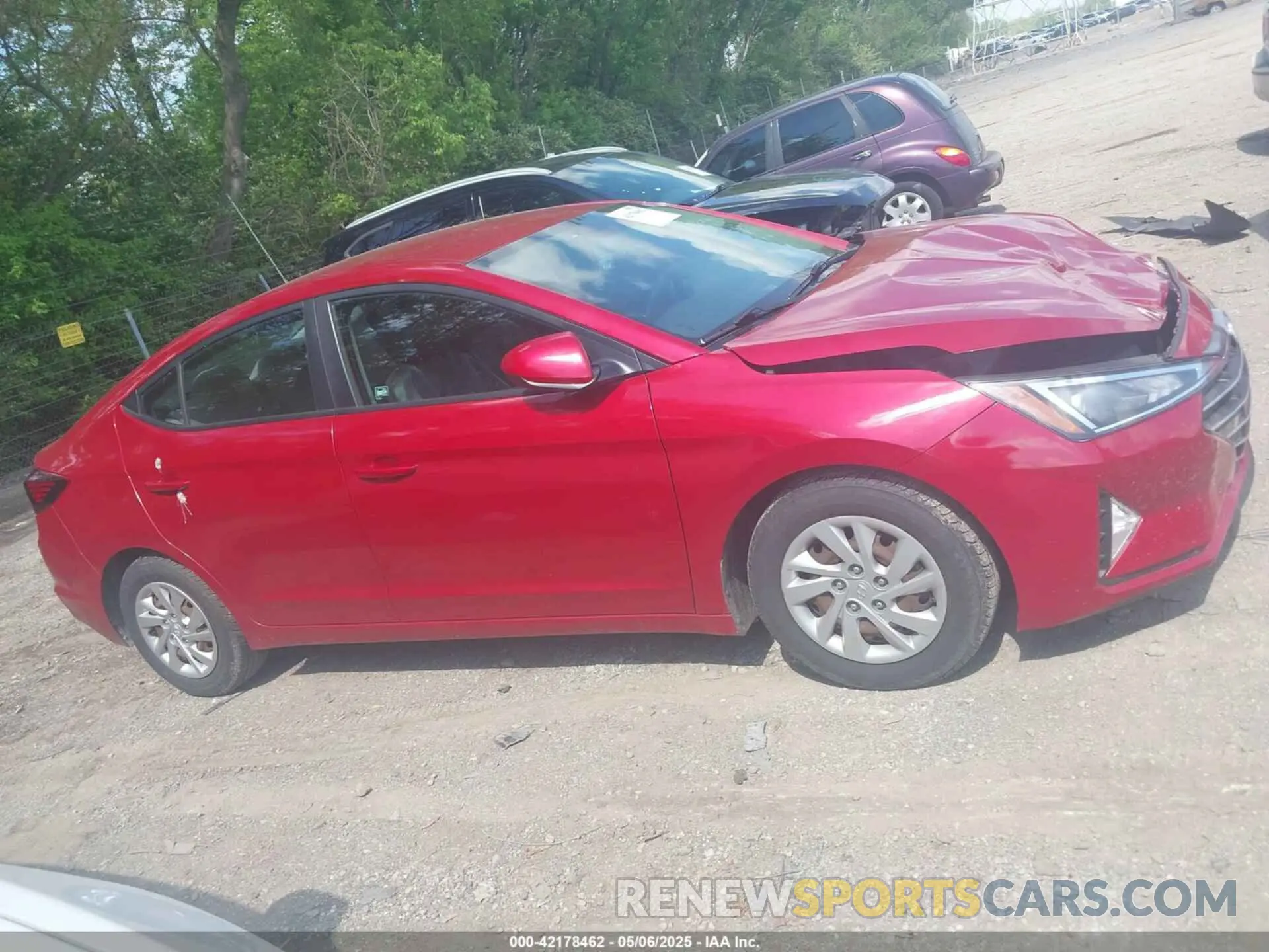 13 Photograph of a damaged car 5NPD74LF4KH473801 HYUNDAI ELANTRA 2019