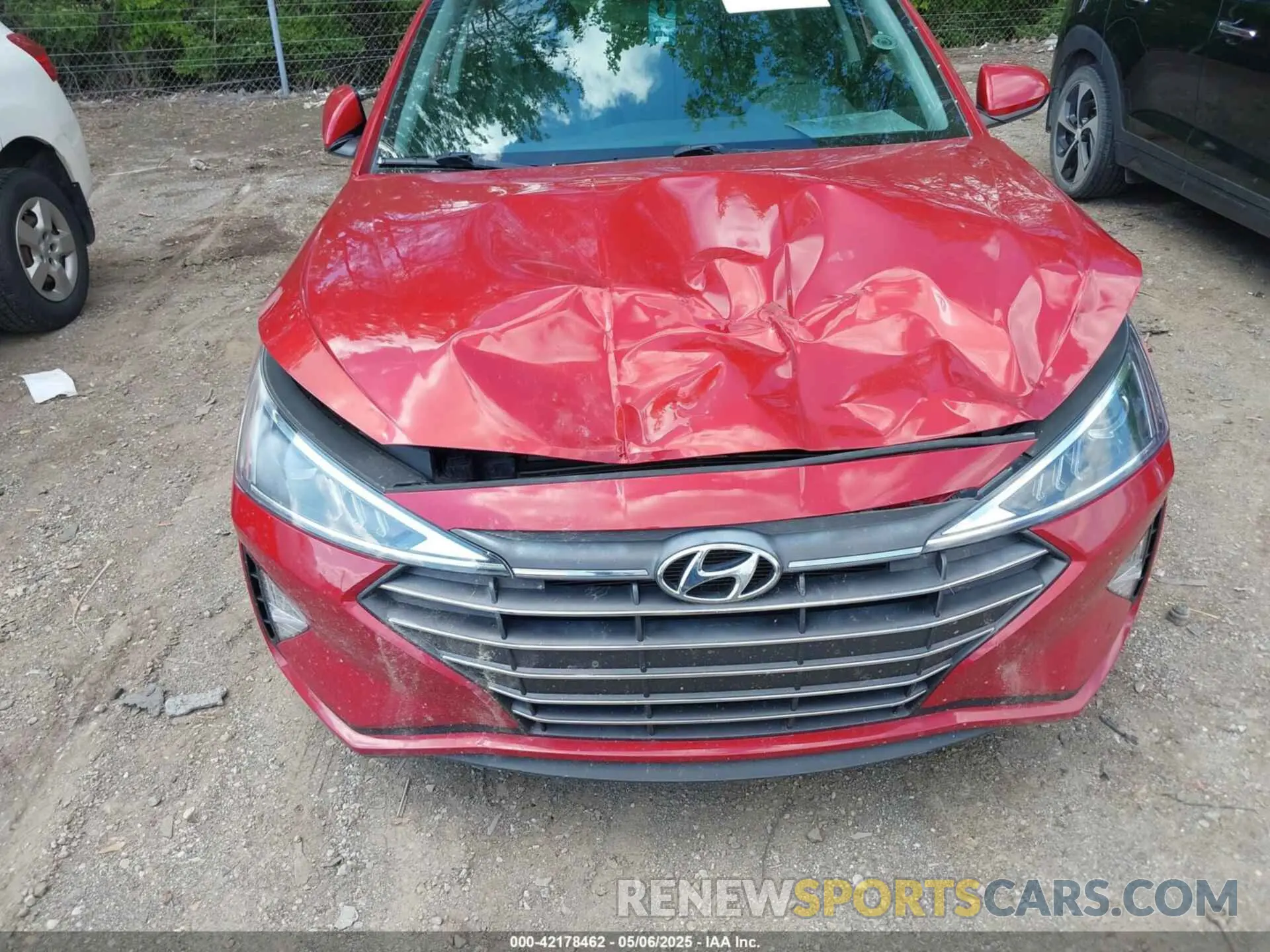 6 Photograph of a damaged car 5NPD74LF4KH473801 HYUNDAI ELANTRA 2019