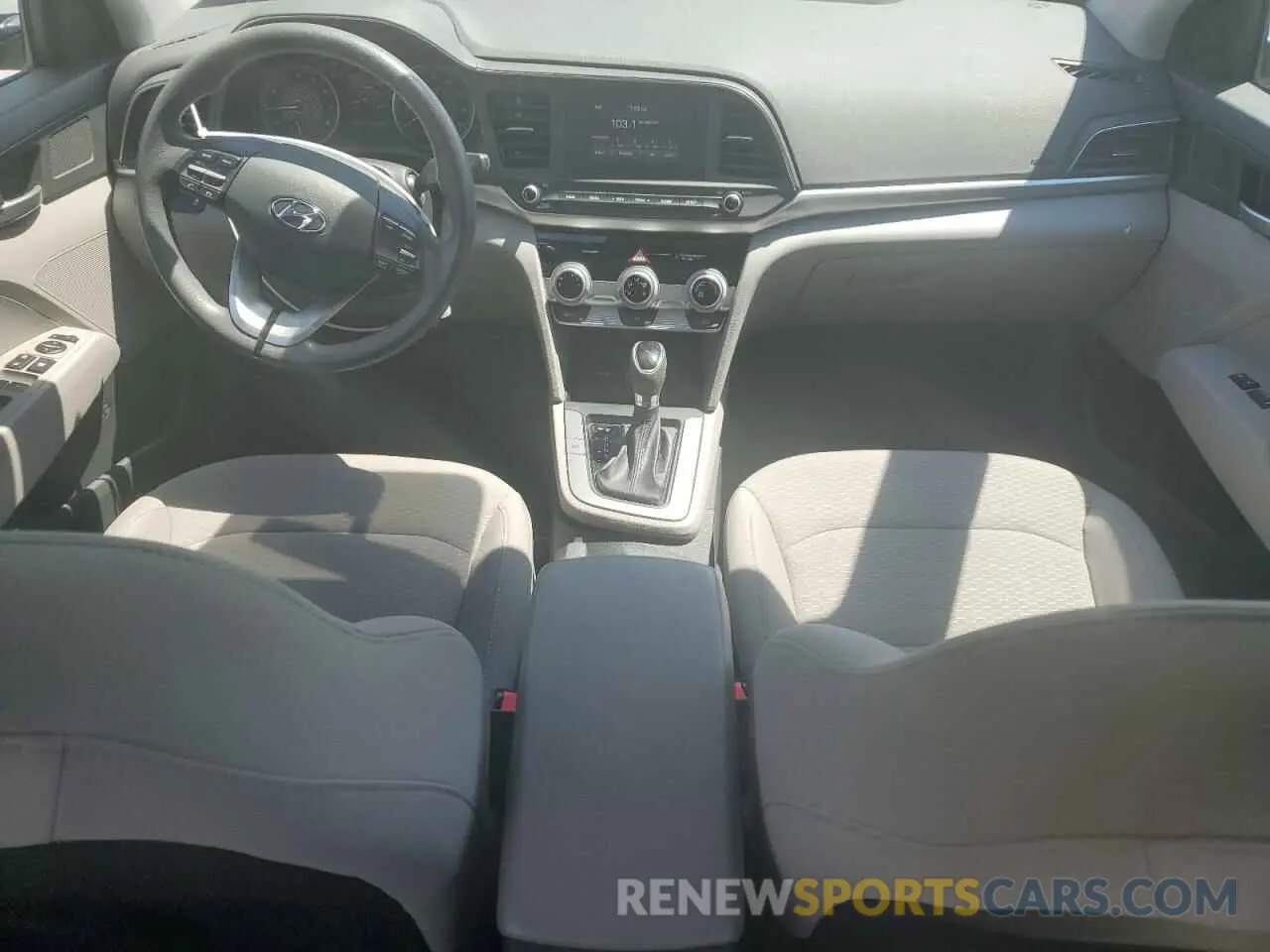8 Photograph of a damaged car 5NPD74LF4KH474480 HYUNDAI ELANTRA 2019