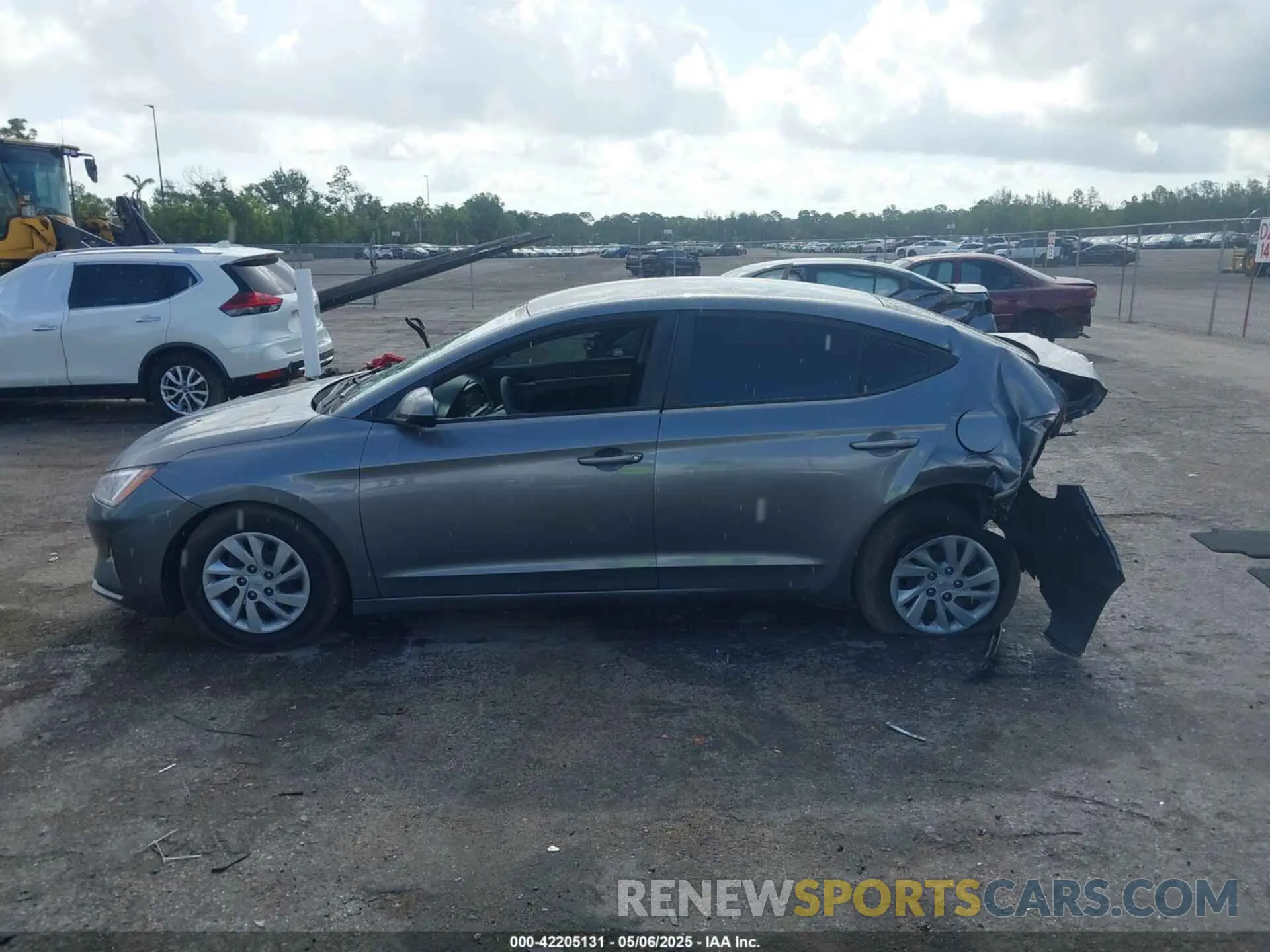 15 Photograph of a damaged car 5NPD74LF4KH488752 HYUNDAI ELANTRA 2019