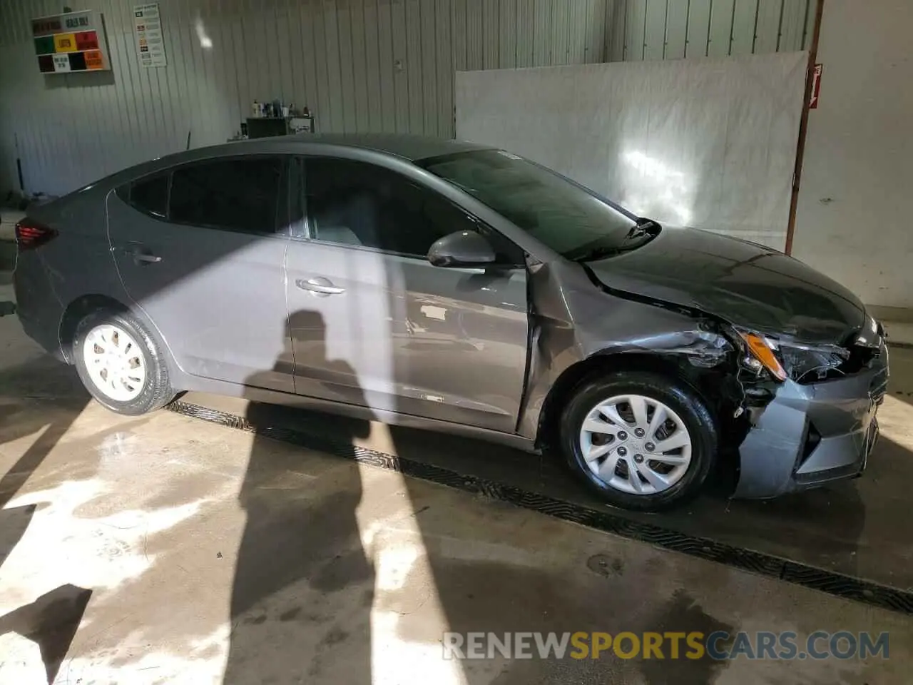 4 Photograph of a damaged car 5NPD74LF4KH496480 HYUNDAI ELANTRA 2019