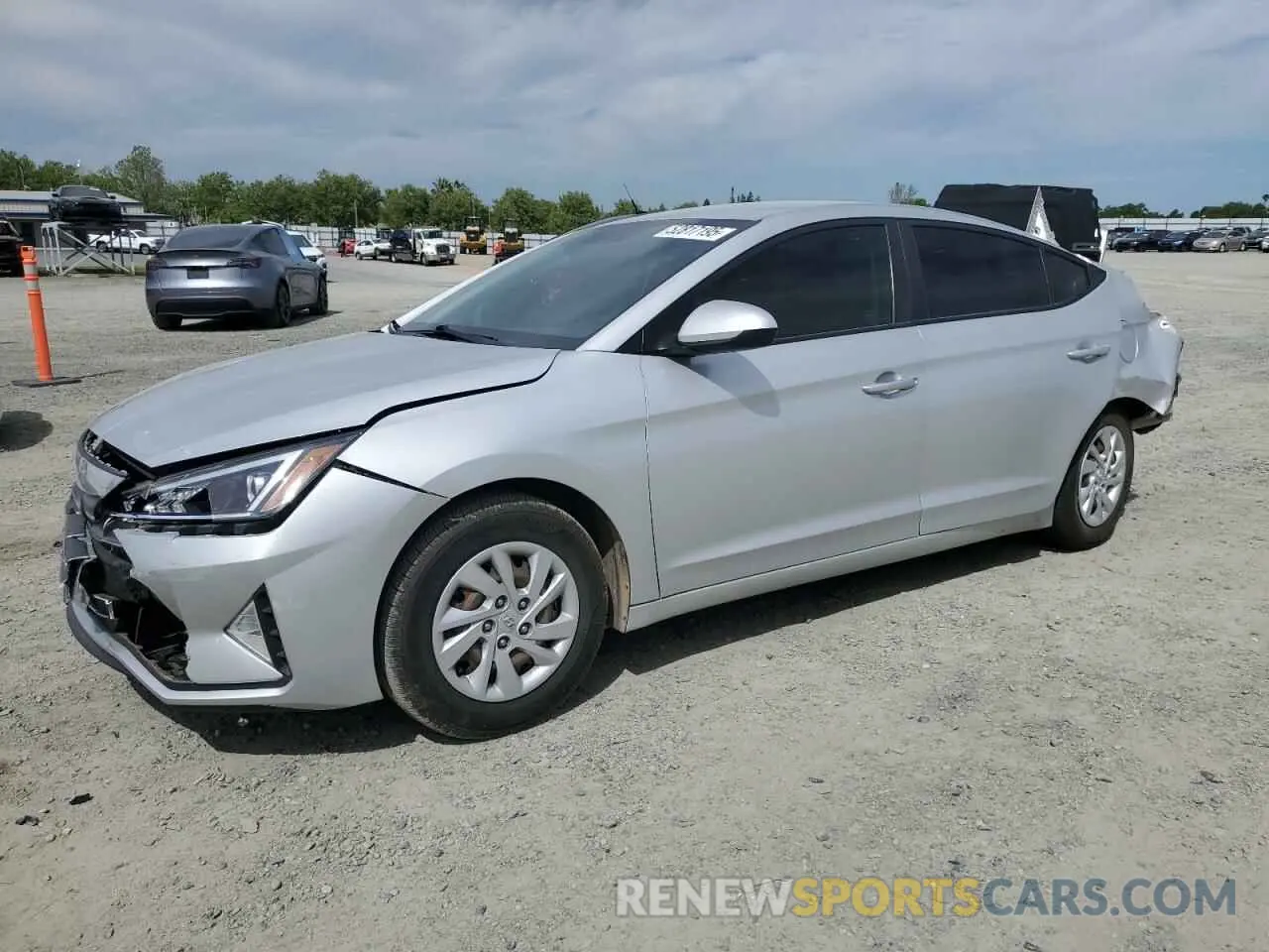 1 Photograph of a damaged car 5NPD74LF5KH416183 HYUNDAI ELANTRA 2019