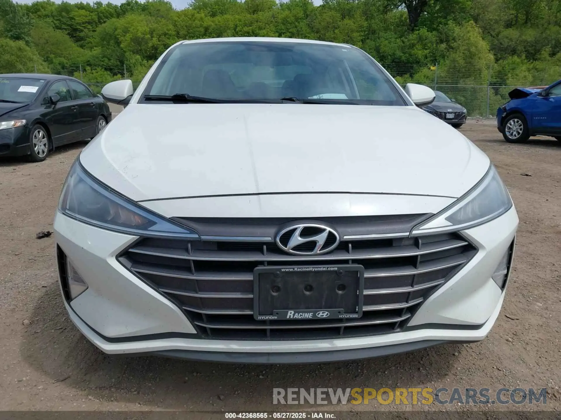 12 Photograph of a damaged car 5NPD74LF5KH427149 HYUNDAI ELANTRA 2019