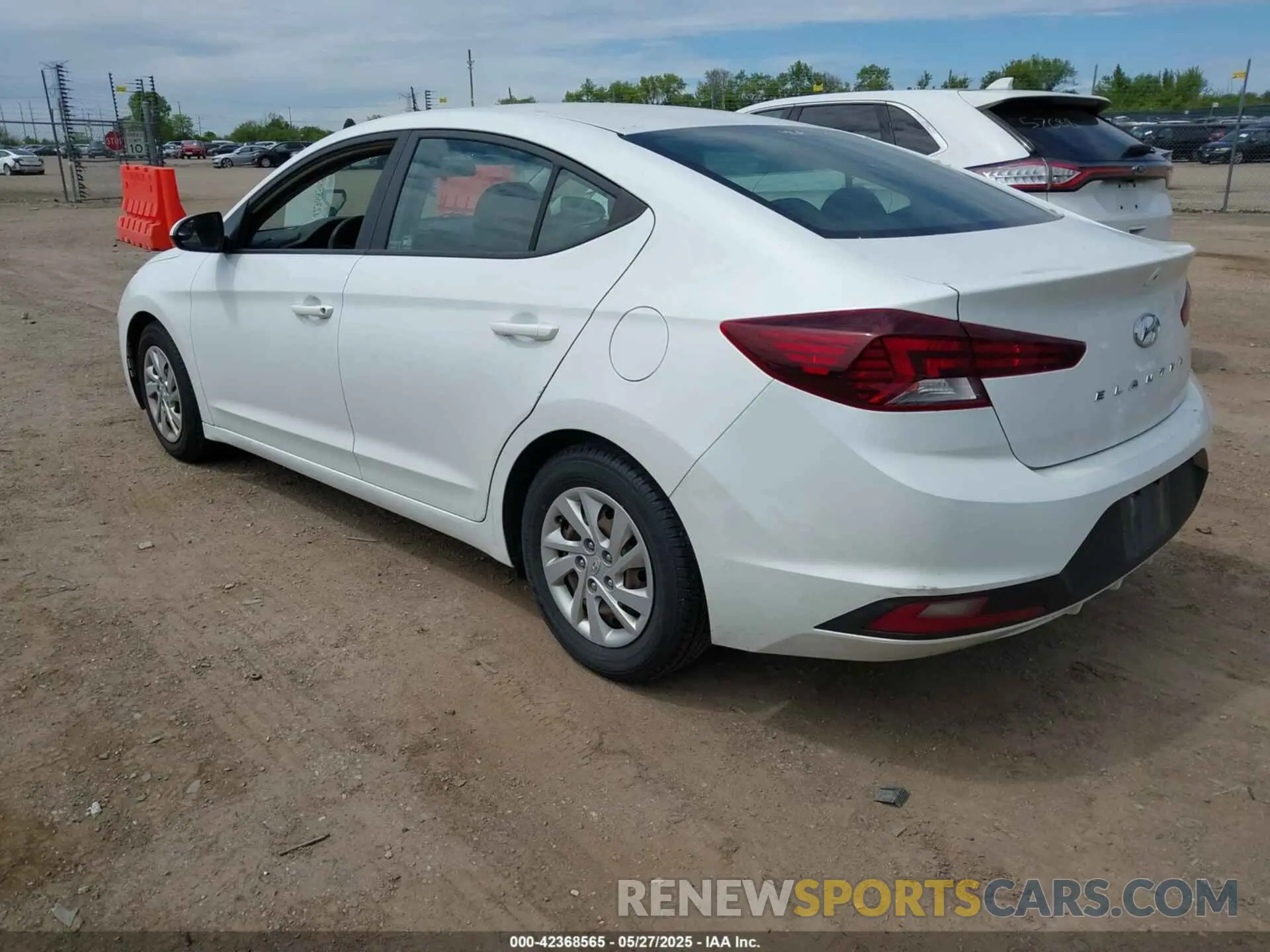 3 Photograph of a damaged car 5NPD74LF5KH427149 HYUNDAI ELANTRA 2019