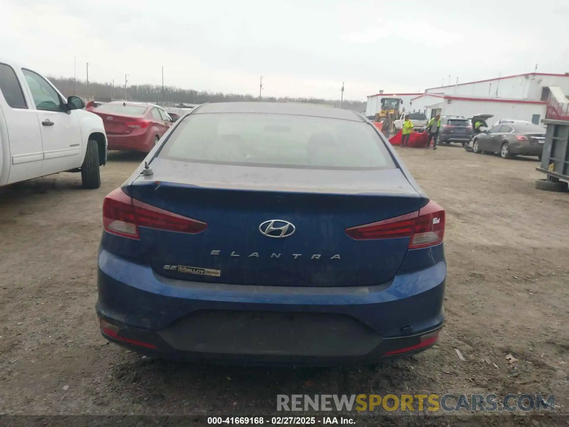 16 Photograph of a damaged car 5NPD74LF5KH427619 HYUNDAI ELANTRA 2019