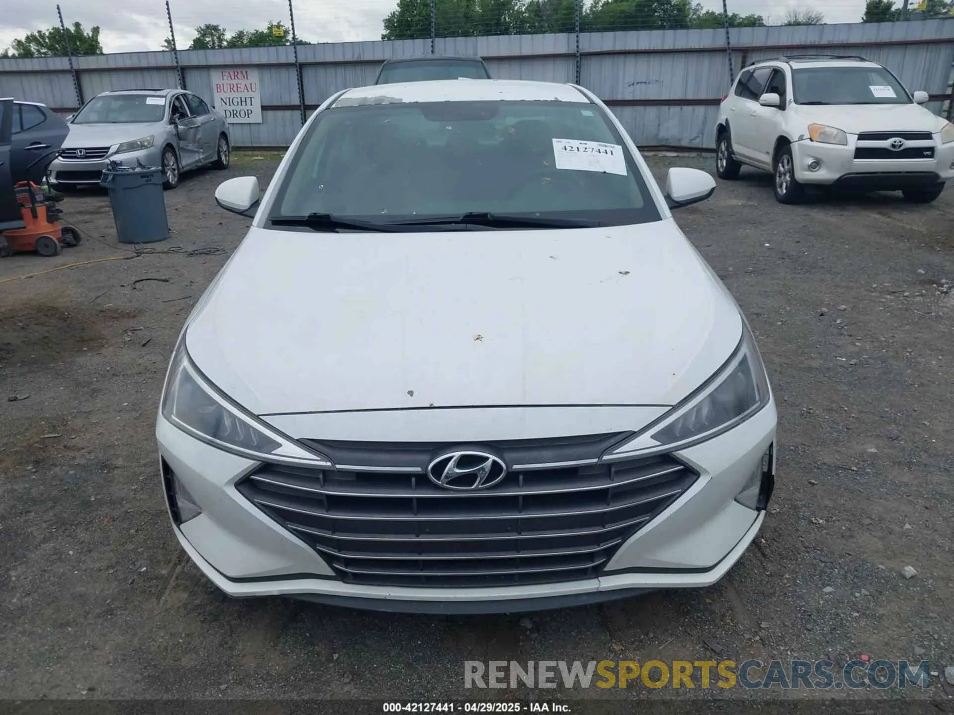 12 Photograph of a damaged car 5NPD74LF5KH439382 HYUNDAI ELANTRA 2019