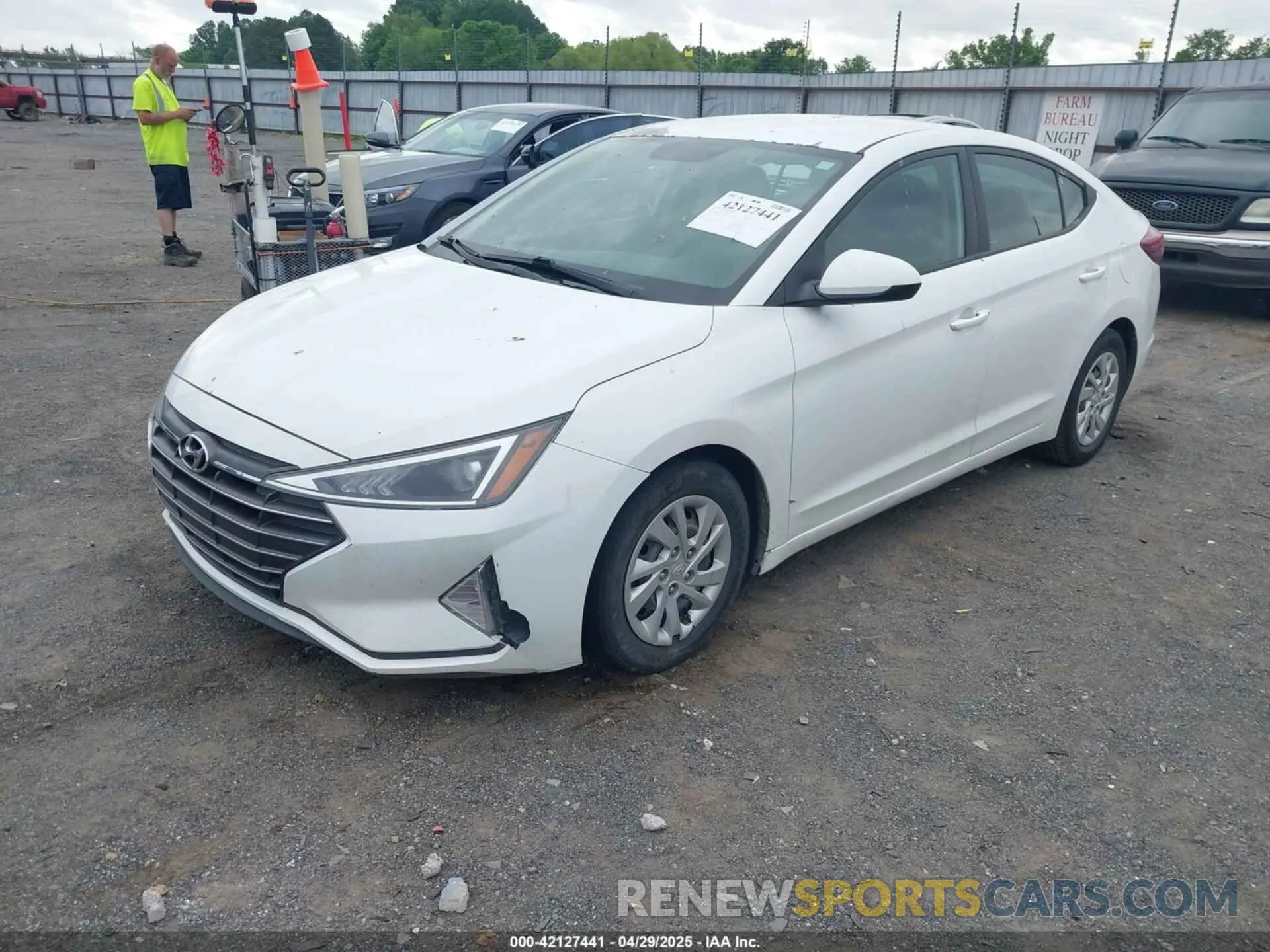 2 Photograph of a damaged car 5NPD74LF5KH439382 HYUNDAI ELANTRA 2019