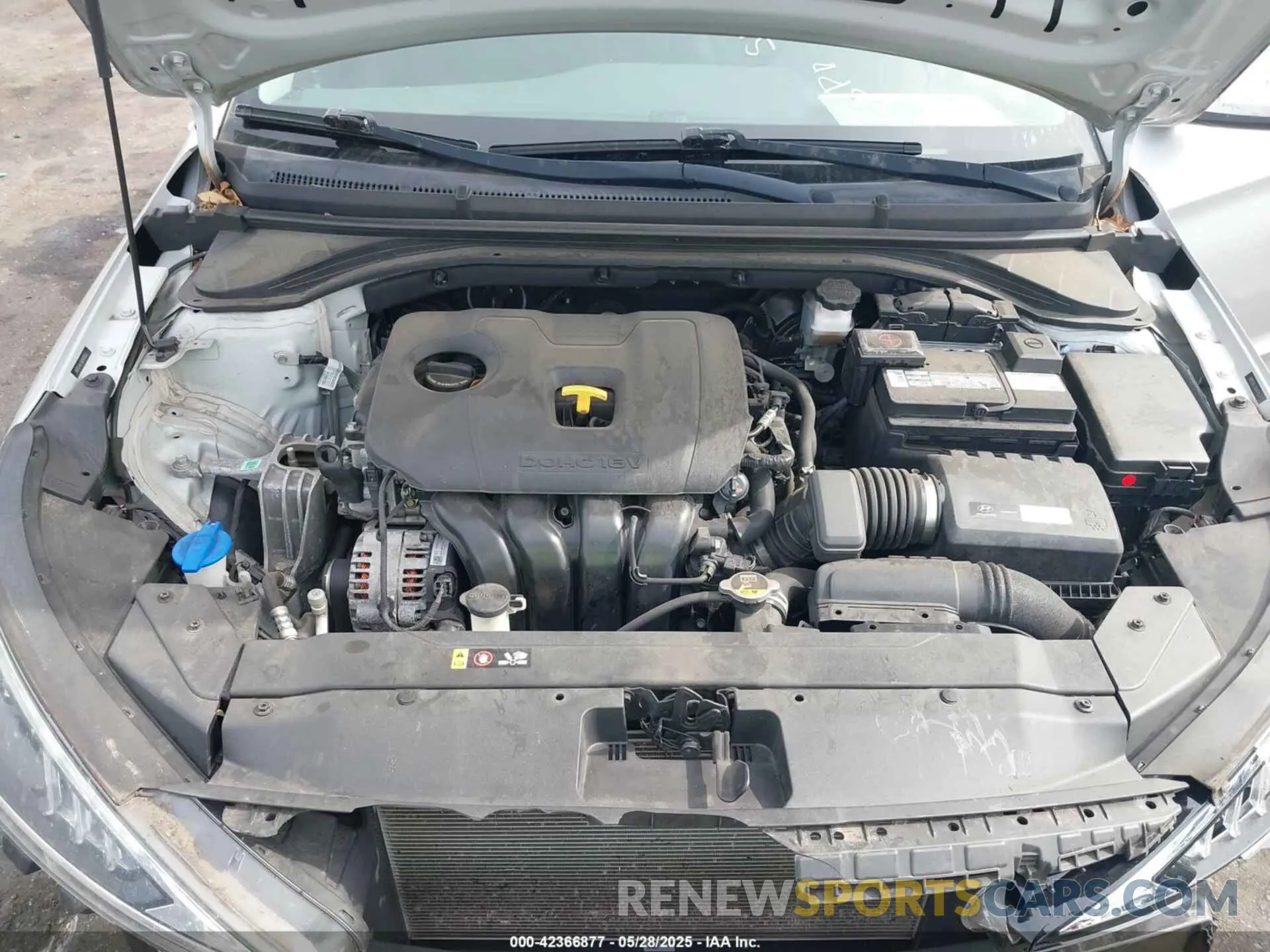 10 Photograph of a damaged car 5NPD74LF5KH474553 HYUNDAI ELANTRA 2019