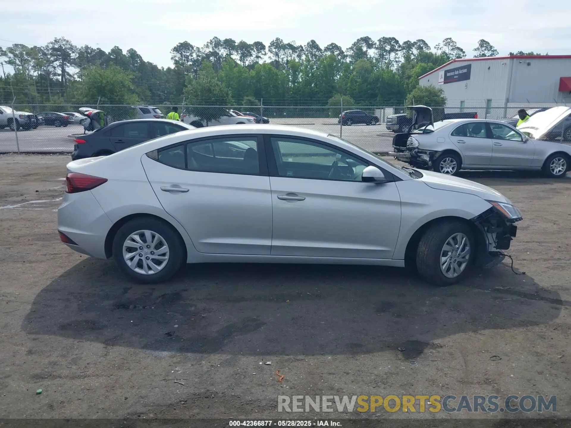 12 Photograph of a damaged car 5NPD74LF5KH474553 HYUNDAI ELANTRA 2019