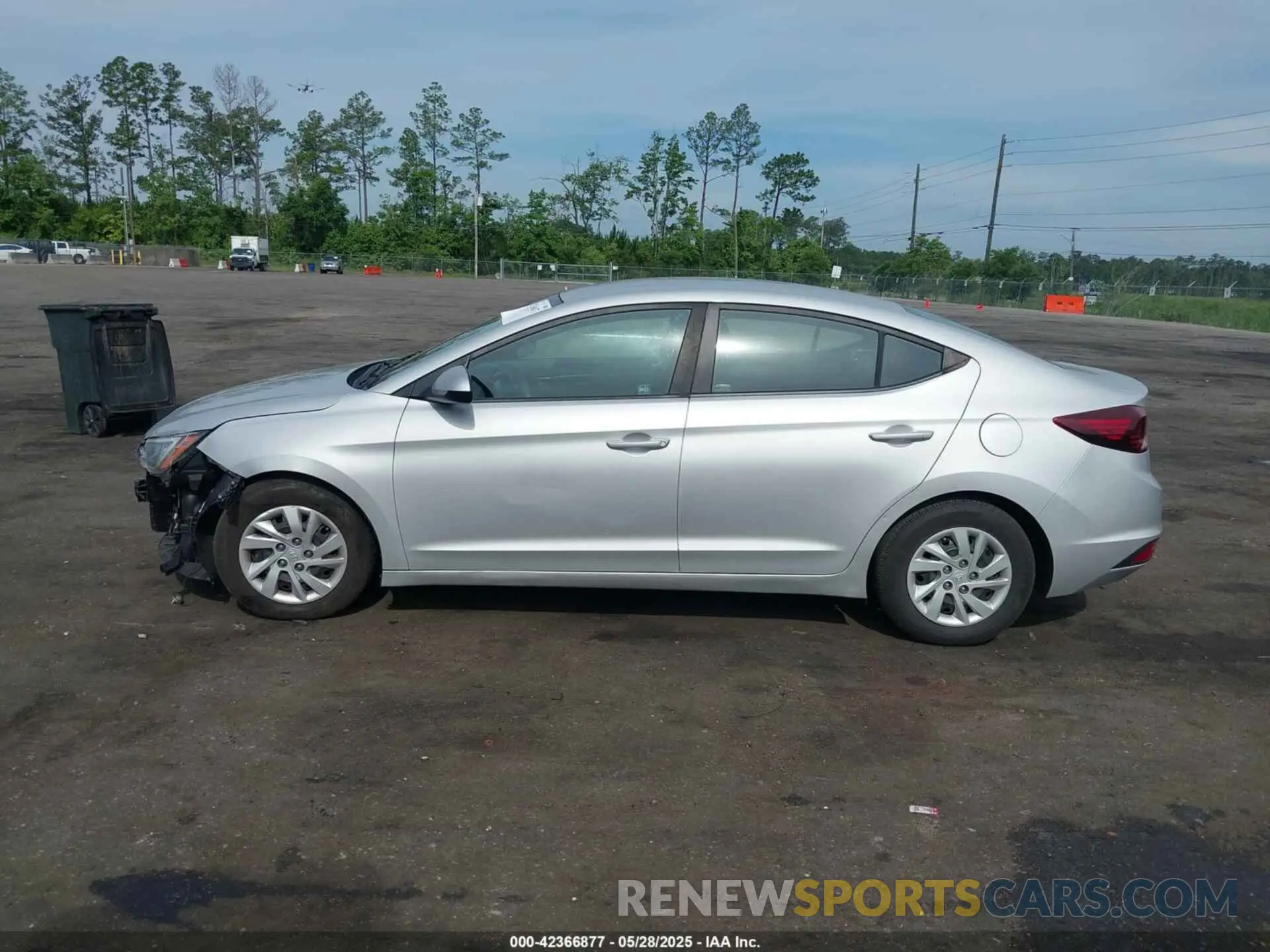 13 Photograph of a damaged car 5NPD74LF5KH474553 HYUNDAI ELANTRA 2019