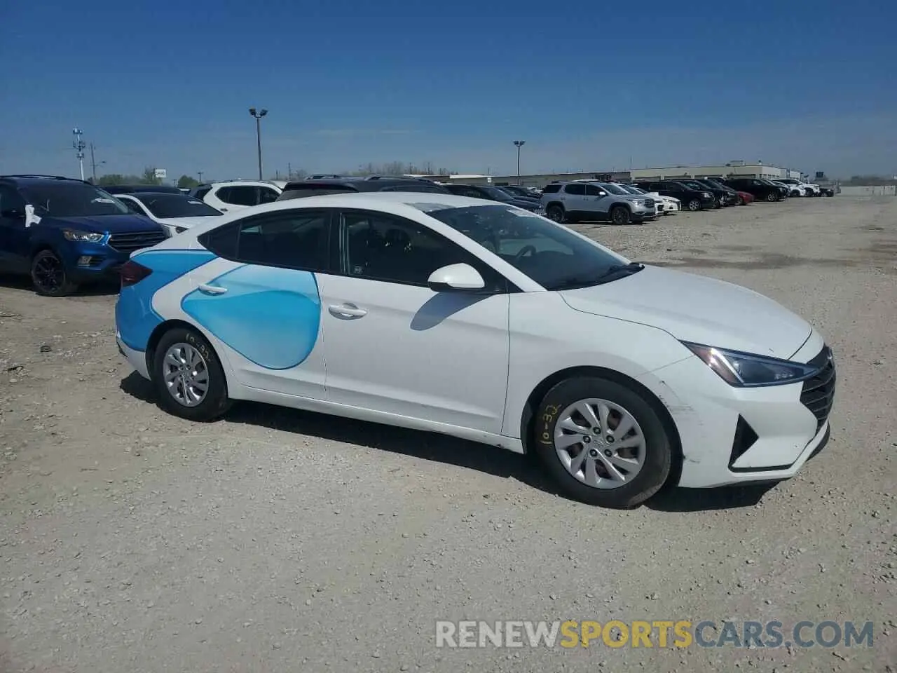 4 Photograph of a damaged car 5NPD74LF6KH434966 HYUNDAI ELANTRA 2019
