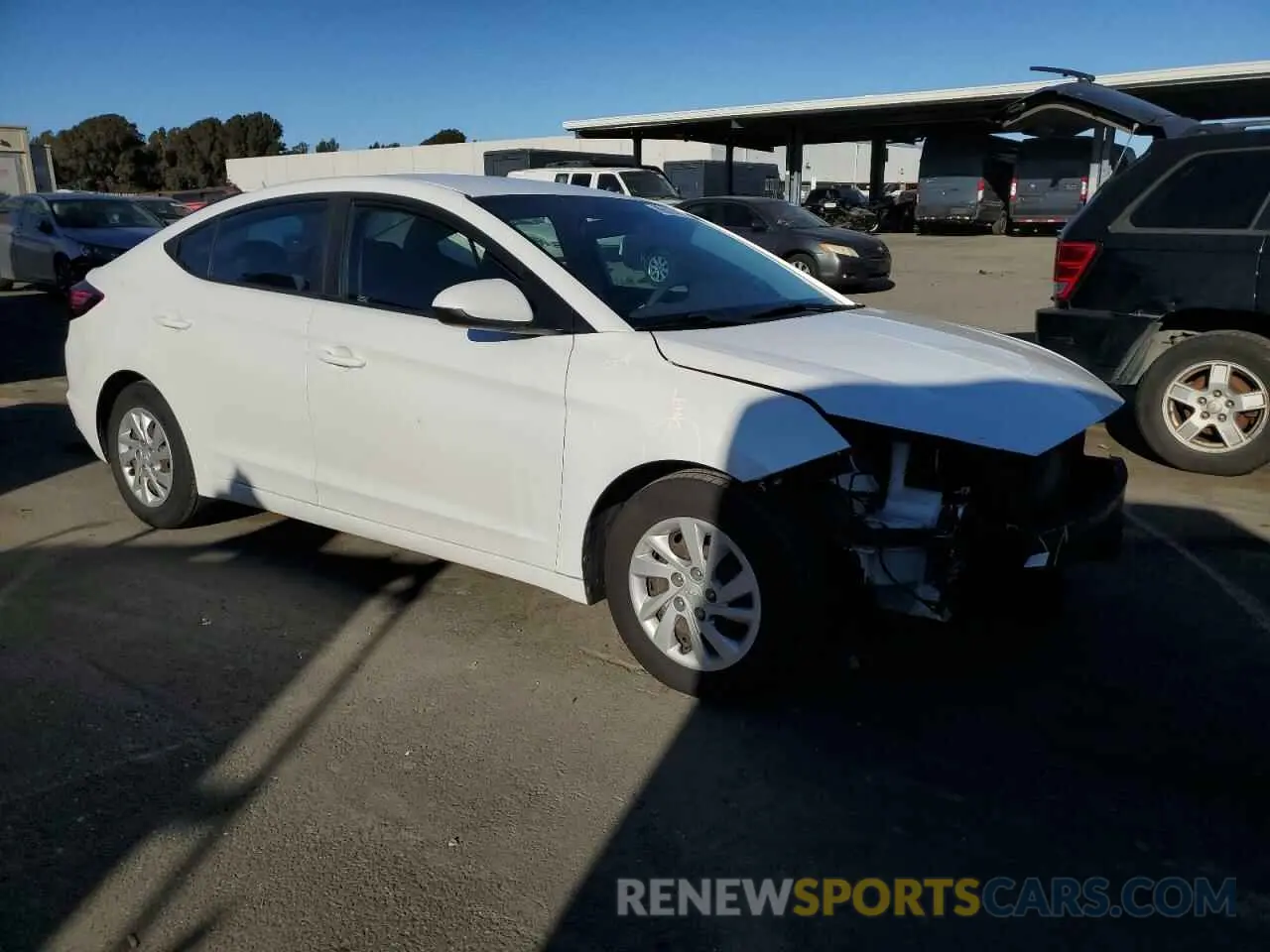 4 Photograph of a damaged car 5NPD74LF6KH440332 HYUNDAI ELANTRA 2019