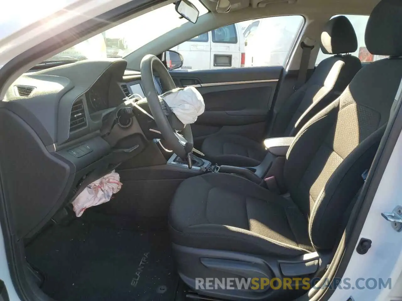 7 Photograph of a damaged car 5NPD74LF6KH440332 HYUNDAI ELANTRA 2019
