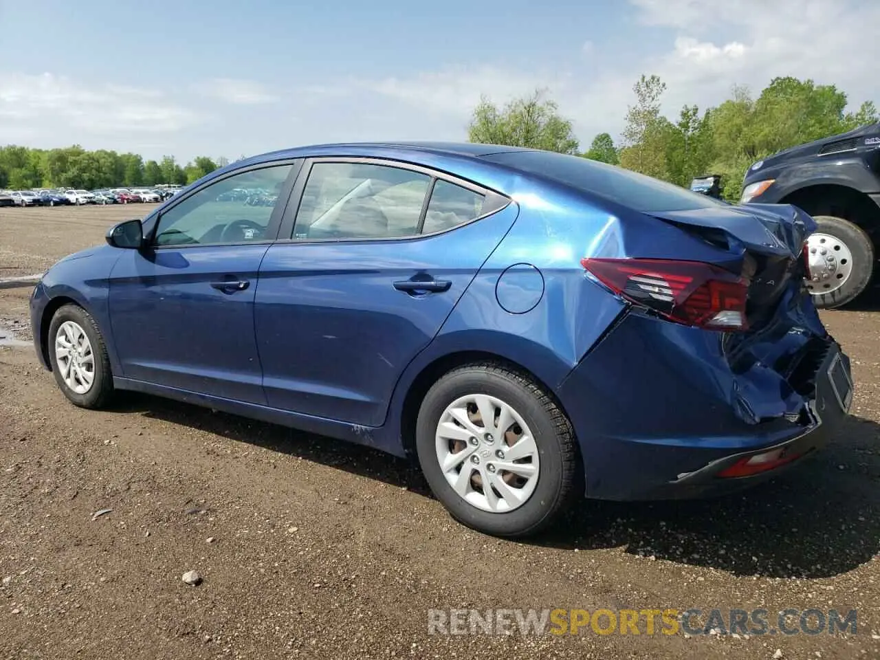 2 Photograph of a damaged car 5NPD74LF6KH451962 HYUNDAI ELANTRA 2019