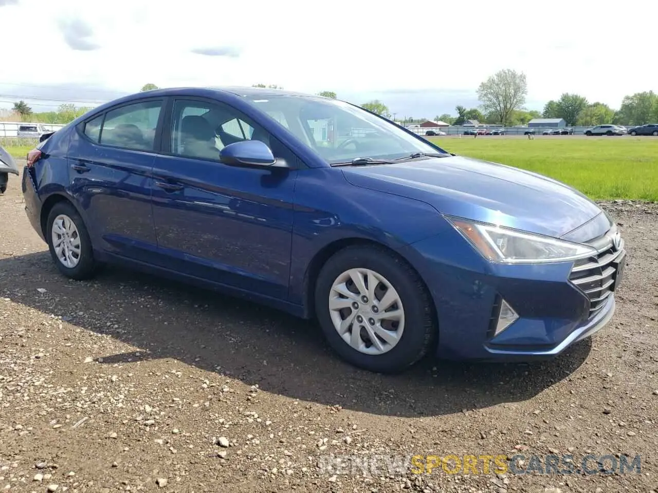 4 Photograph of a damaged car 5NPD74LF6KH451962 HYUNDAI ELANTRA 2019