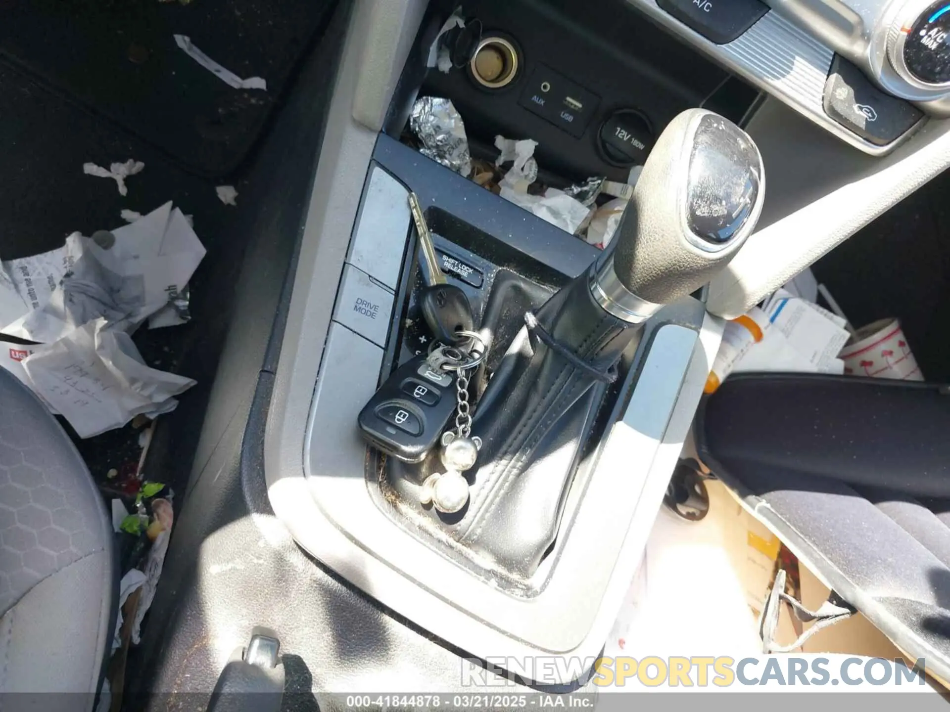 11 Photograph of a damaged car 5NPD74LF6KH479227 HYUNDAI ELANTRA 2019