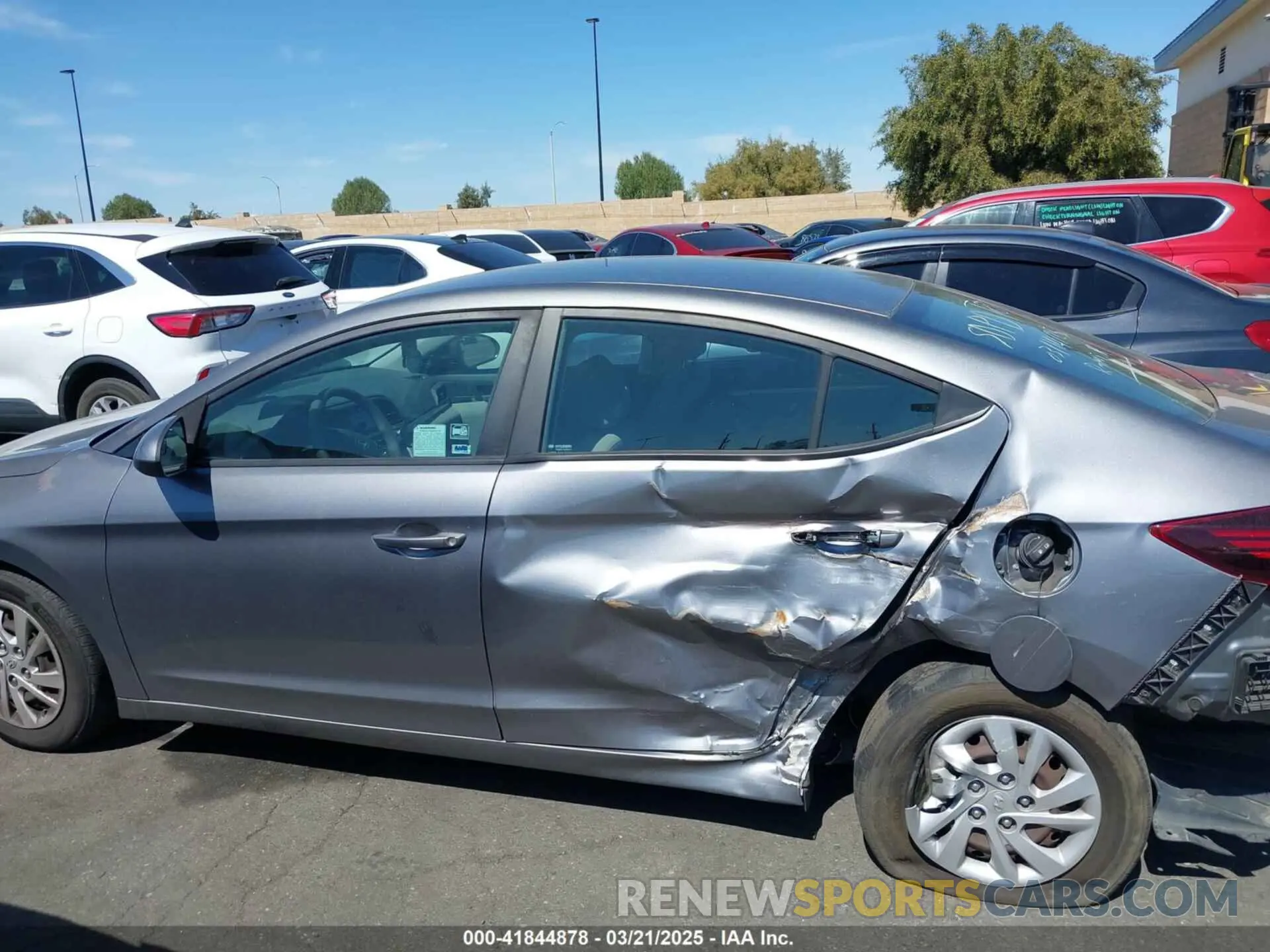 14 Photograph of a damaged car 5NPD74LF6KH479227 HYUNDAI ELANTRA 2019