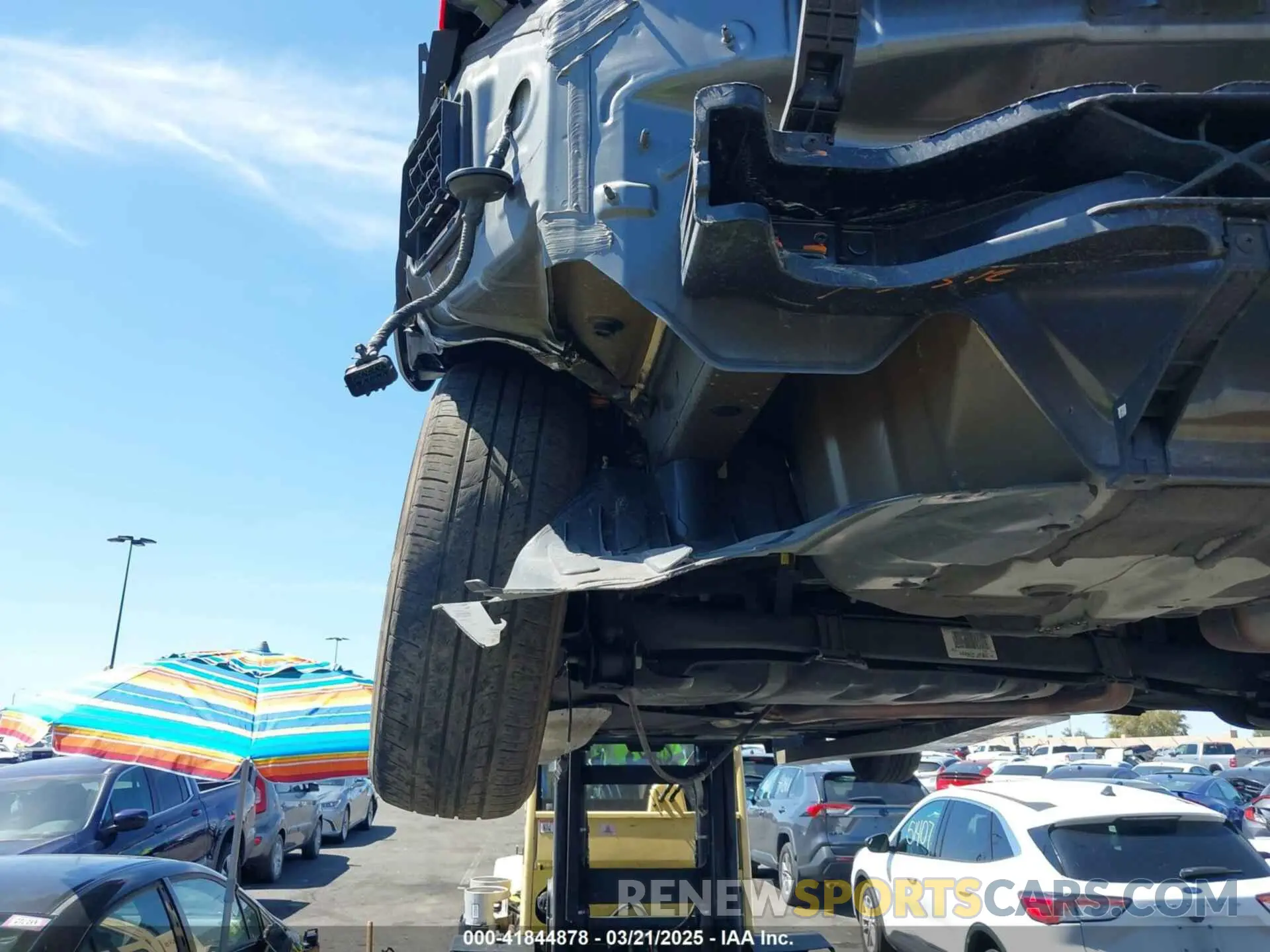 17 Photograph of a damaged car 5NPD74LF6KH479227 HYUNDAI ELANTRA 2019