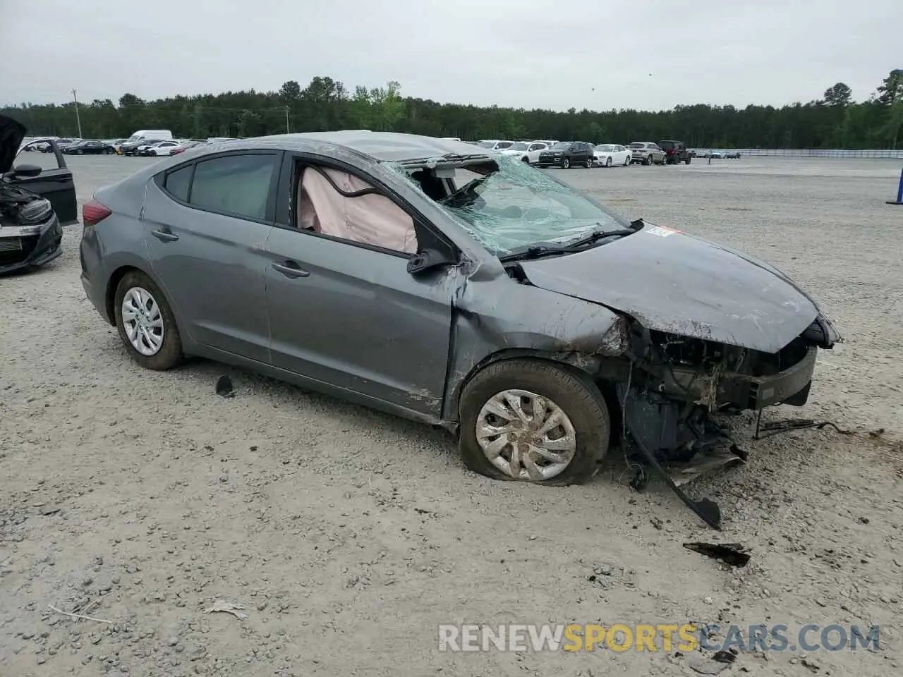 4 Photograph of a damaged car 5NPD74LF6KH481950 HYUNDAI ELANTRA 2019