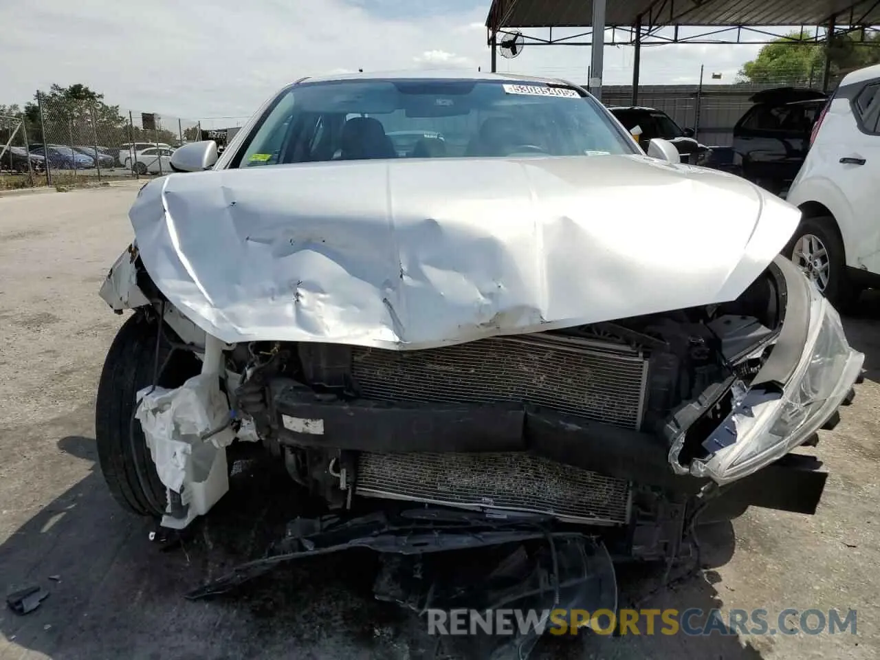 5 Photograph of a damaged car 5NPD74LF6KH482872 HYUNDAI ELANTRA 2019