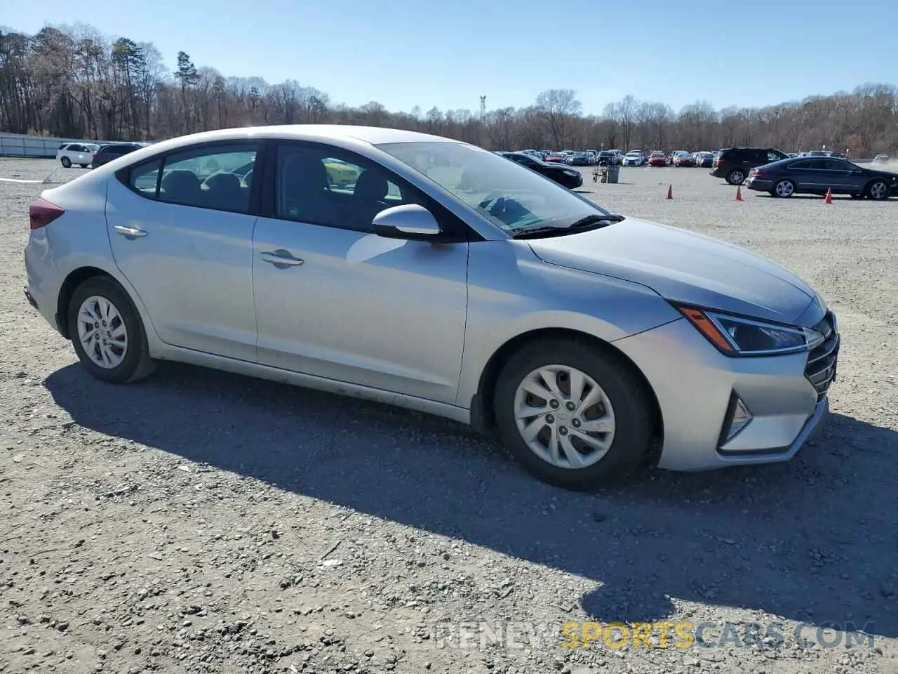 4 Photograph of a damaged car 5NPD74LF6KH486002 HYUNDAI ELANTRA 2019