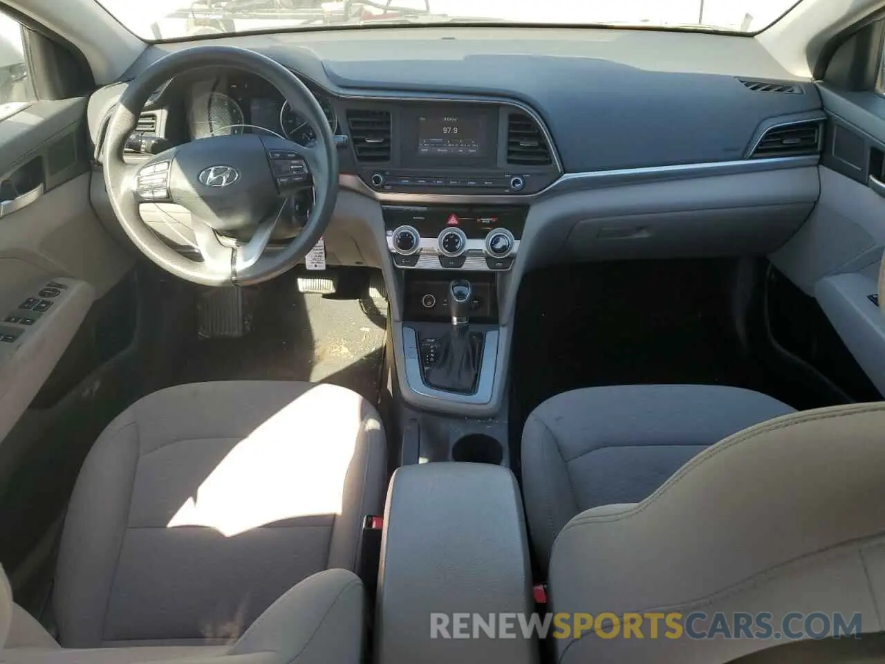 8 Photograph of a damaged car 5NPD74LF6KH486002 HYUNDAI ELANTRA 2019