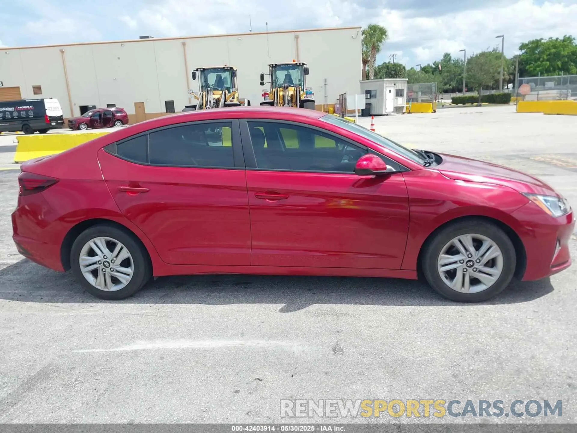 13 Photograph of a damaged car 5NPD74LF6KH486615 HYUNDAI ELANTRA 2019
