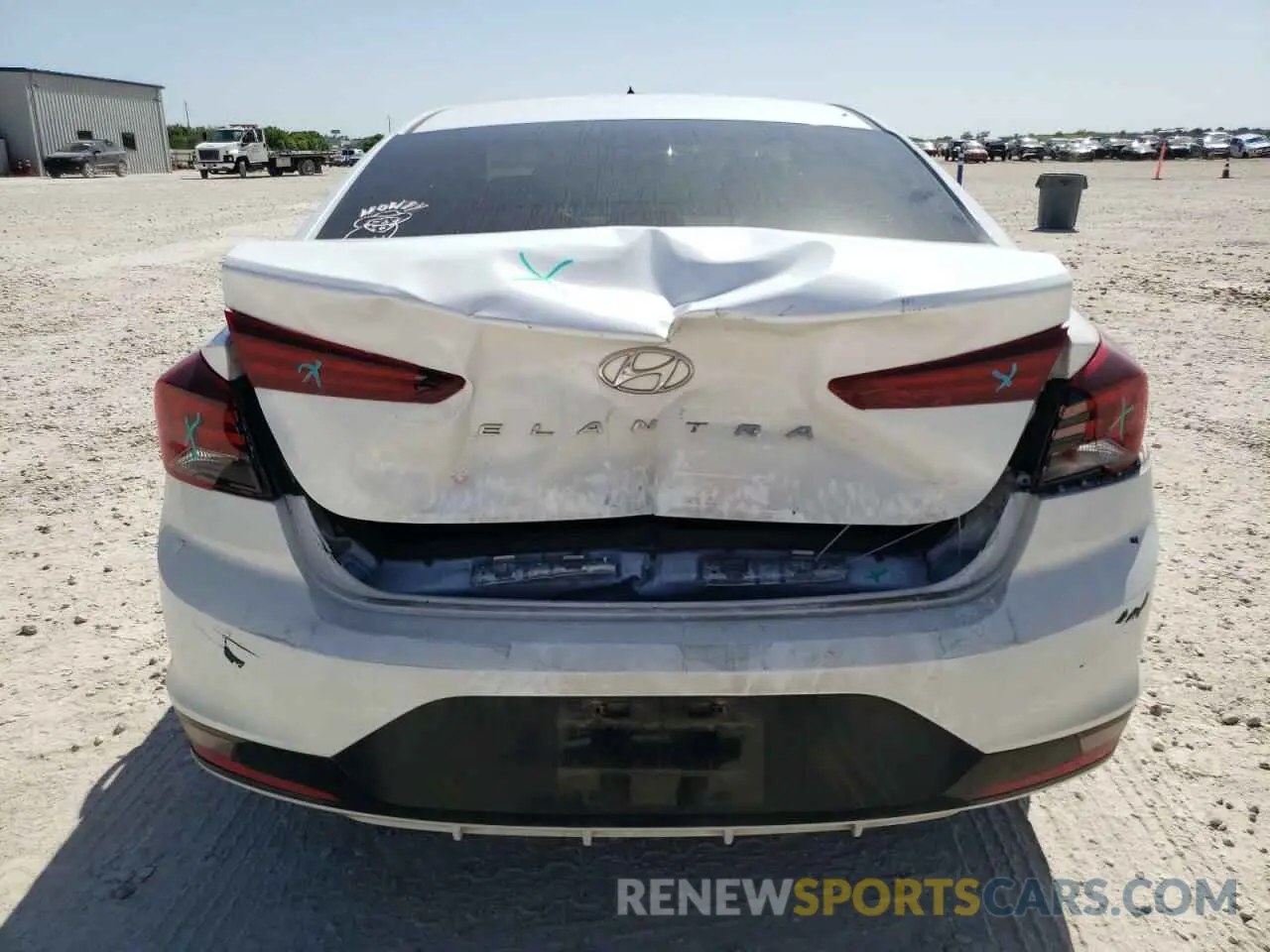 6 Photograph of a damaged car 5NPD74LF6KH495959 HYUNDAI ELANTRA 2019