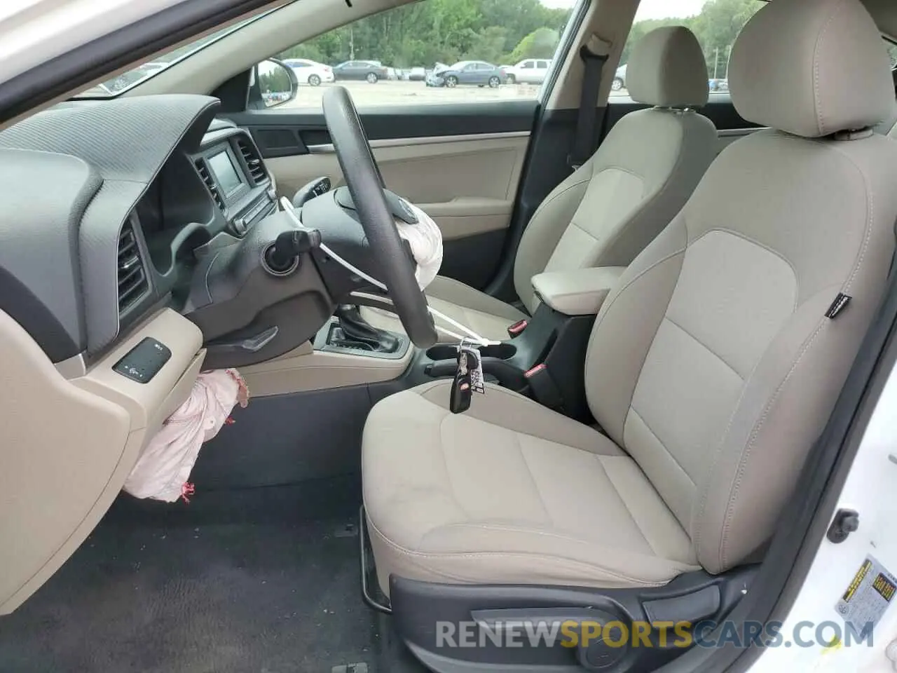 7 Photograph of a damaged car 5NPD74LF6KH496335 HYUNDAI ELANTRA 2019