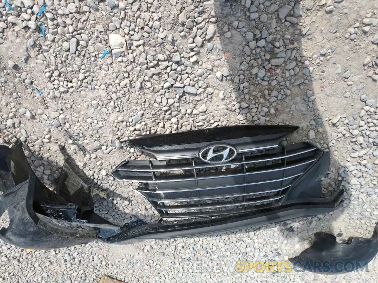 12 Photograph of a damaged car 5NPD74LF7KH417559 HYUNDAI ELANTRA 2019