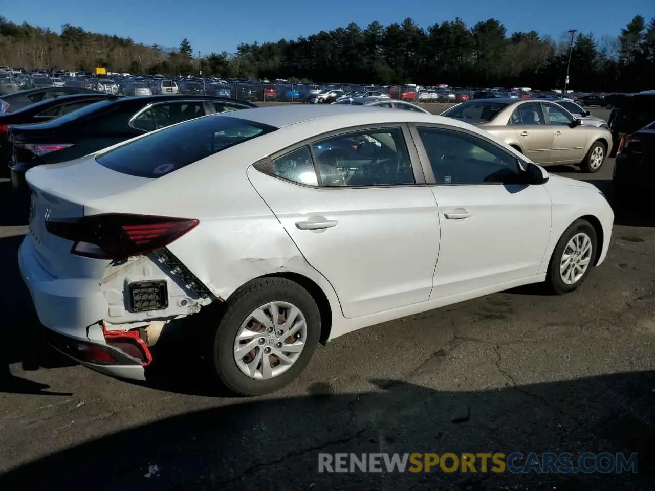 3 Photograph of a damaged car 5NPD74LF7KH425807 HYUNDAI ELANTRA 2019