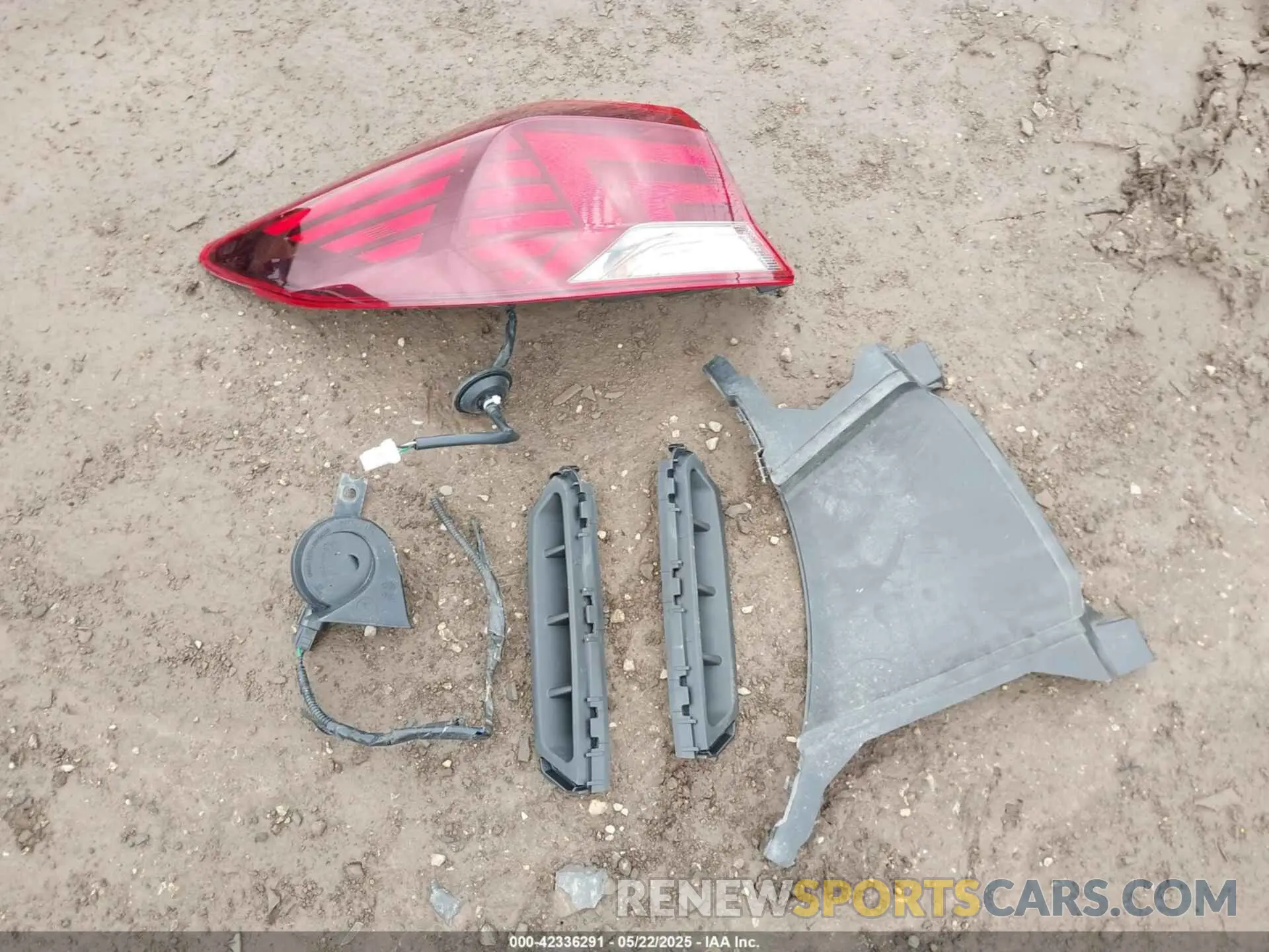 12 Photograph of a damaged car 5NPD74LF7KH430814 HYUNDAI ELANTRA 2019