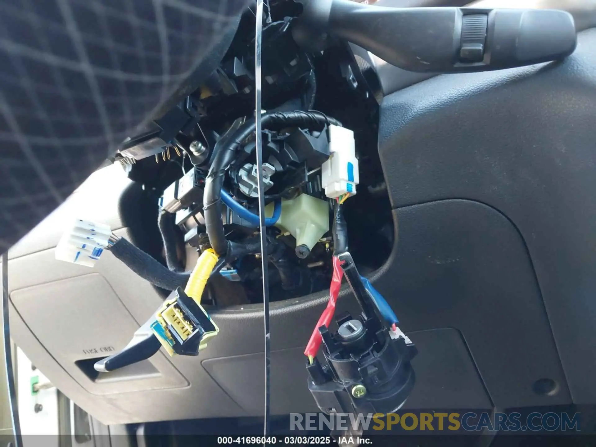 17 Photograph of a damaged car 5NPD74LF7KH433485 HYUNDAI ELANTRA 2019