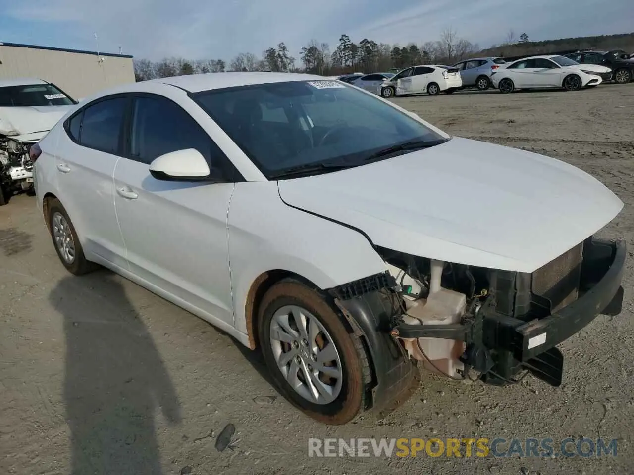4 Photograph of a damaged car 5NPD74LF7KH435673 HYUNDAI ELANTRA 2019