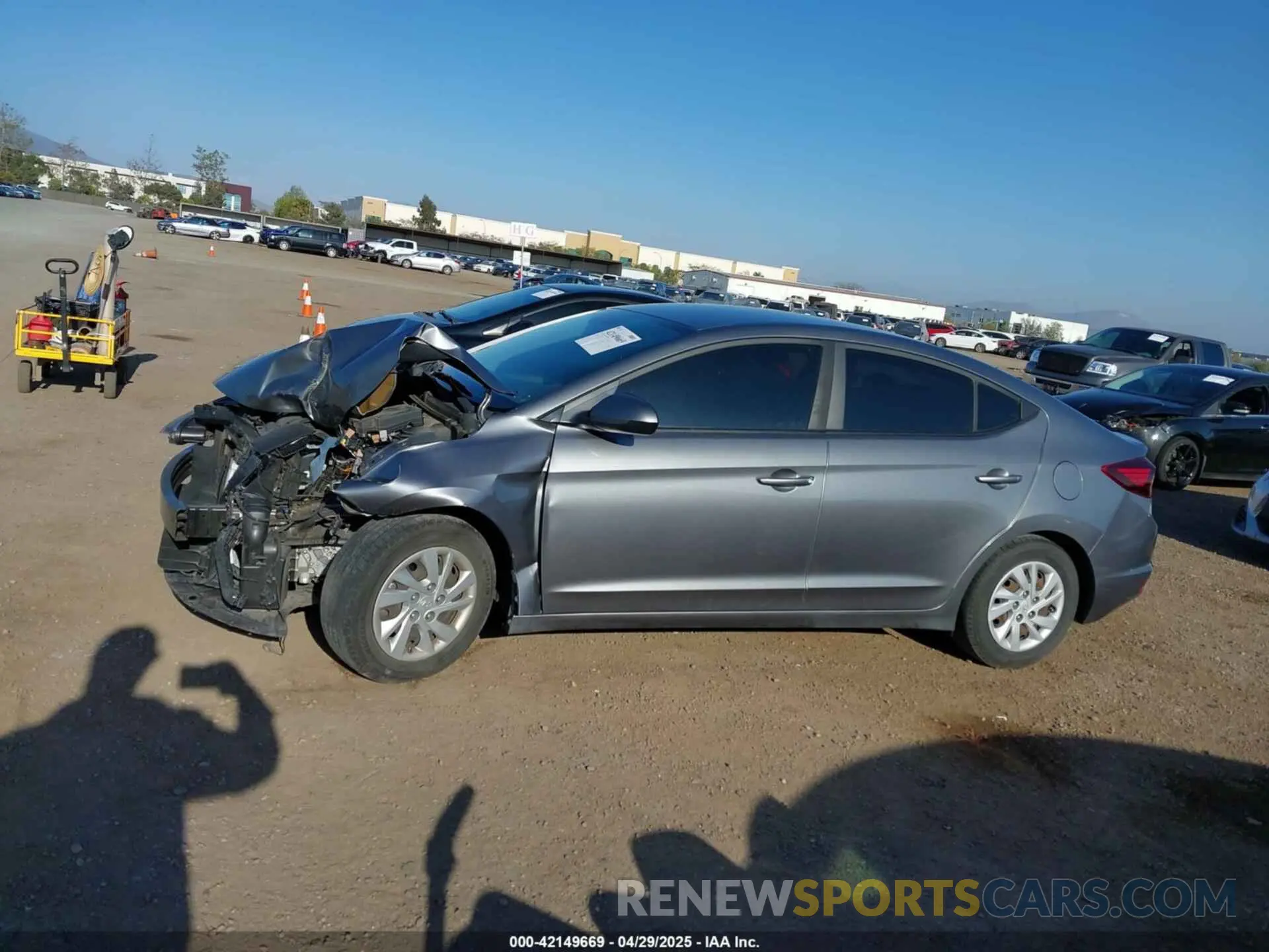 15 Photograph of a damaged car 5NPD74LF7KH445782 HYUNDAI ELANTRA 2019